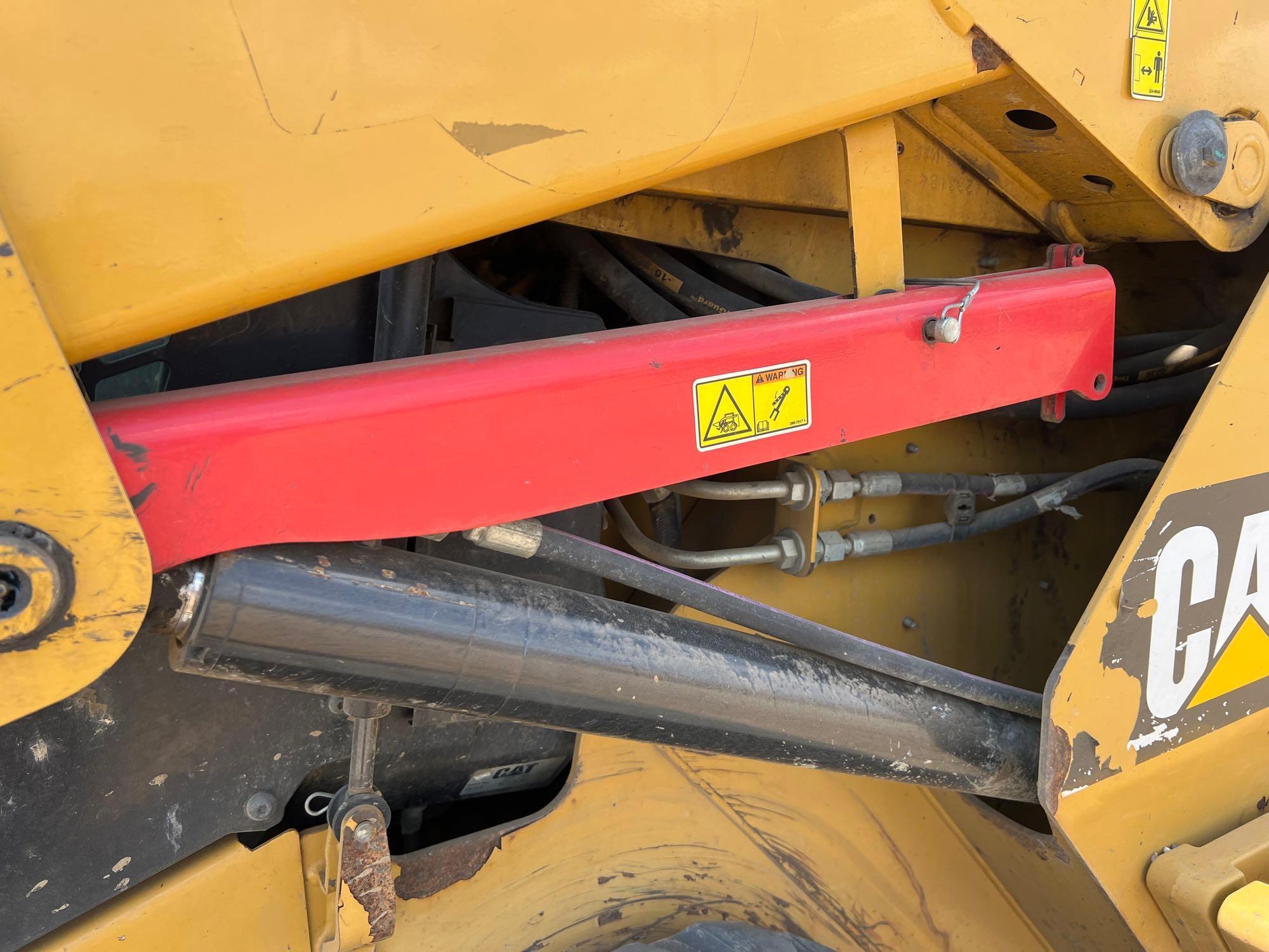 2018 CATERPILLAR 259D SKID STEER