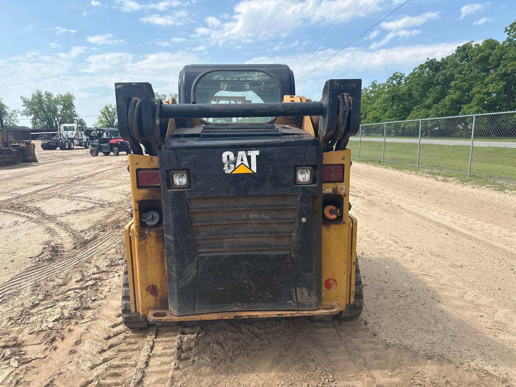 CATERPILLAR 249D SKID STEER