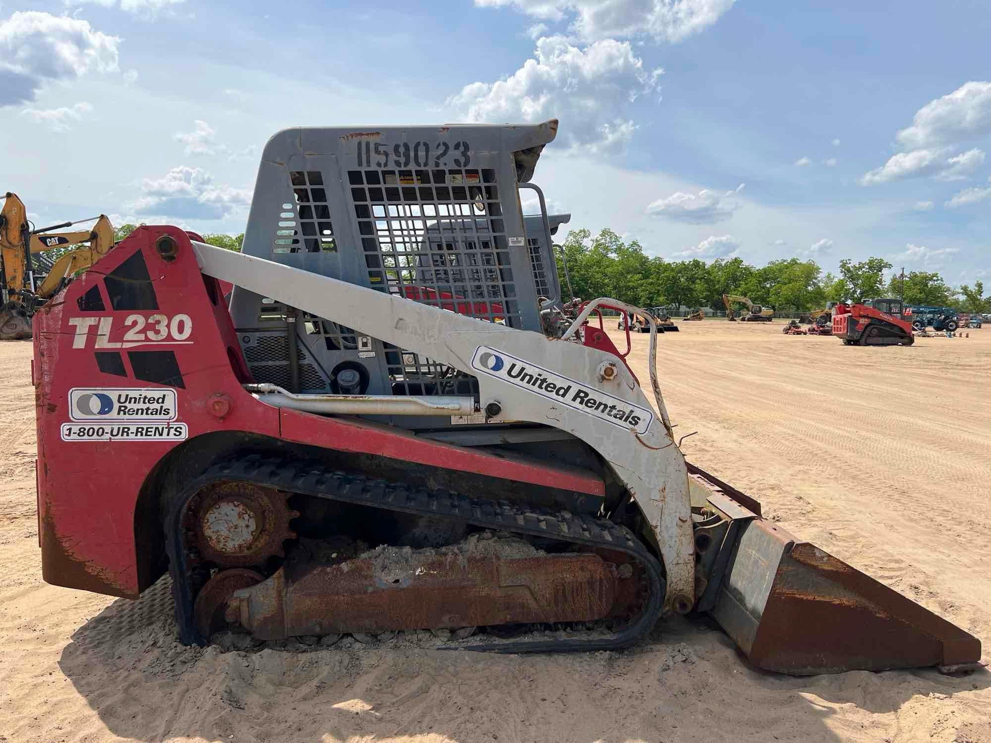 (INOP) TAKEUCHI TL230 SKID STEER