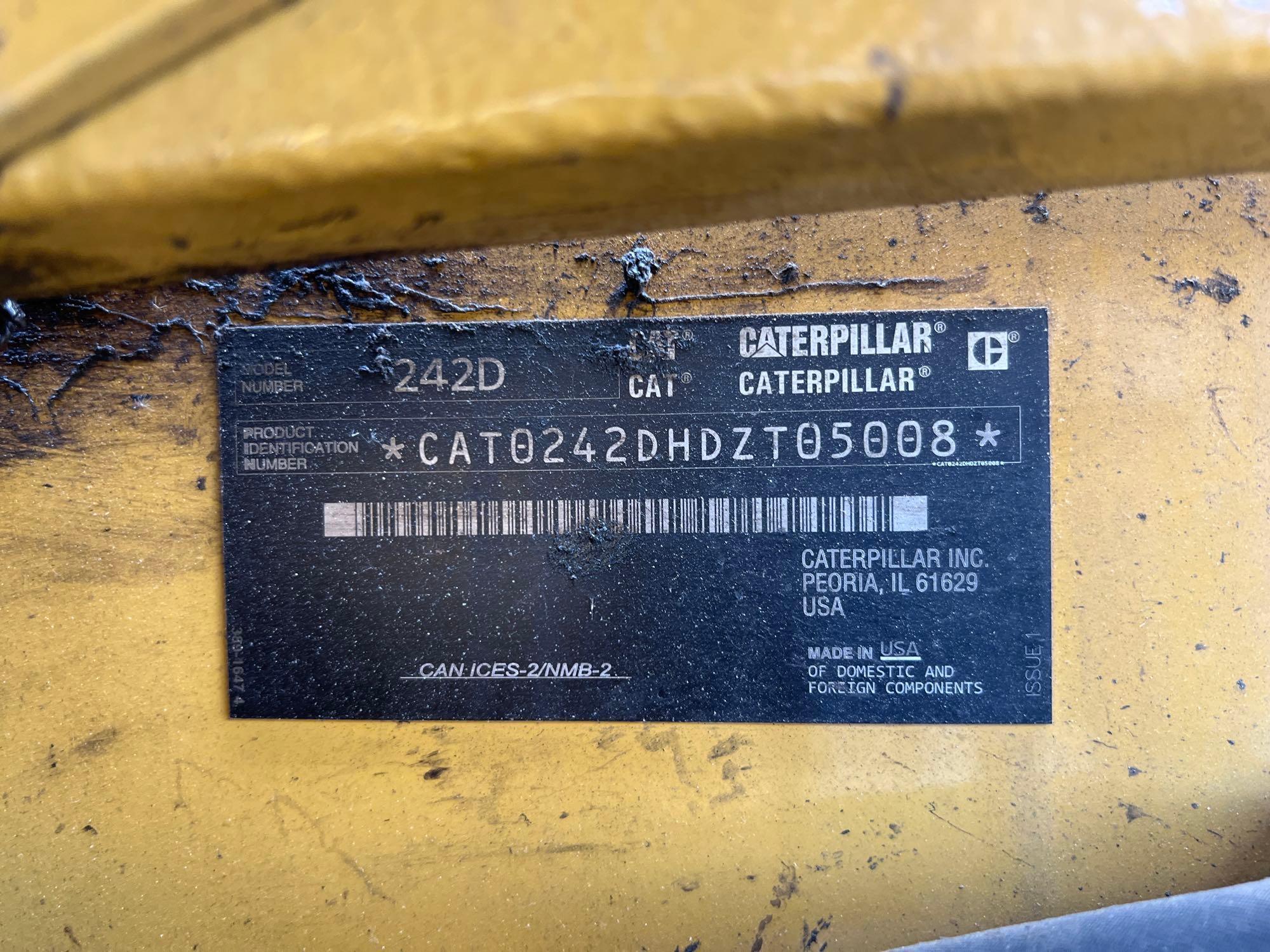 2019 CATERPILLAR 242D SKID STEER