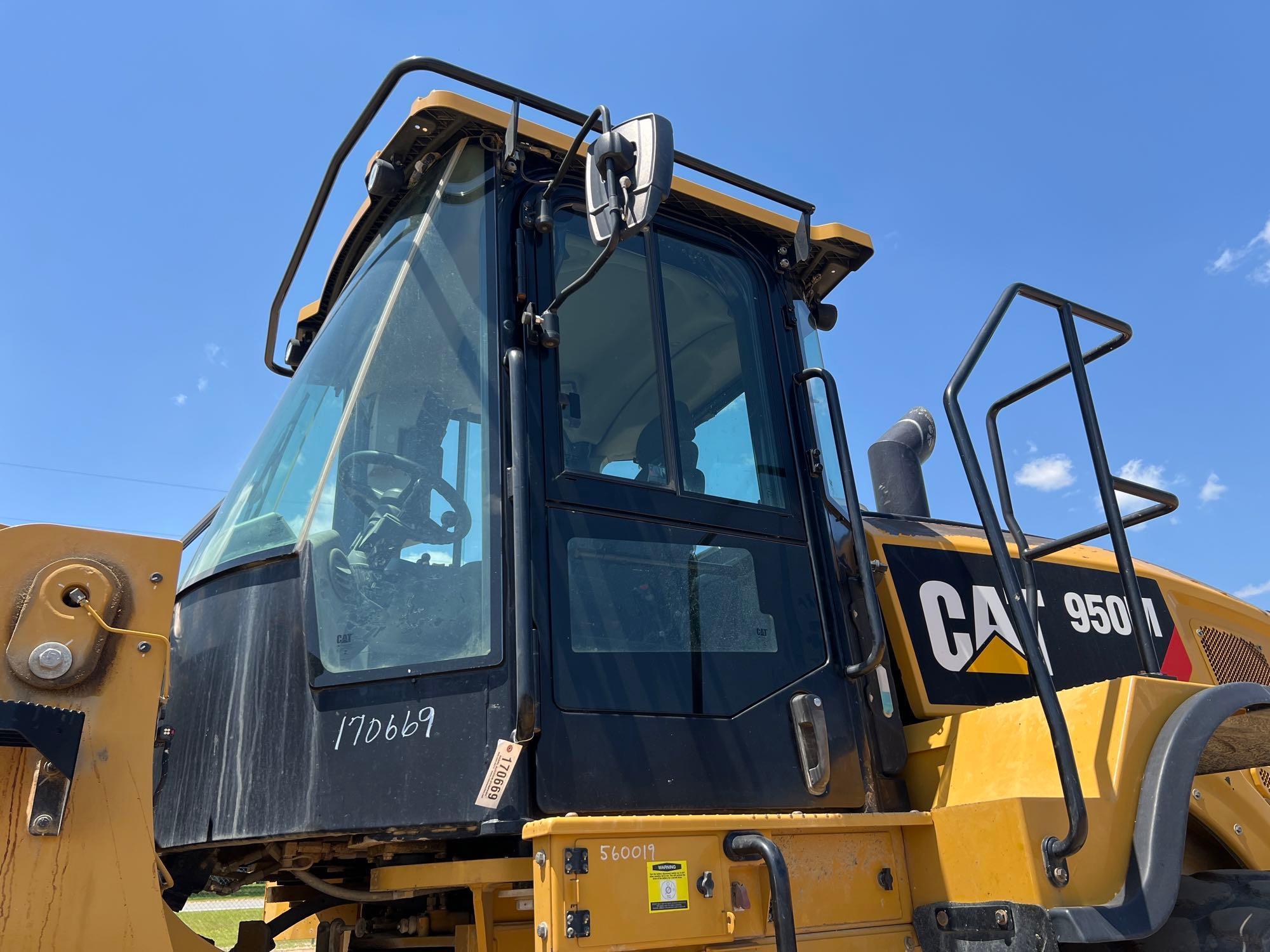 2018 CATERPILLAR 950M RUBBER TIRE LOADER