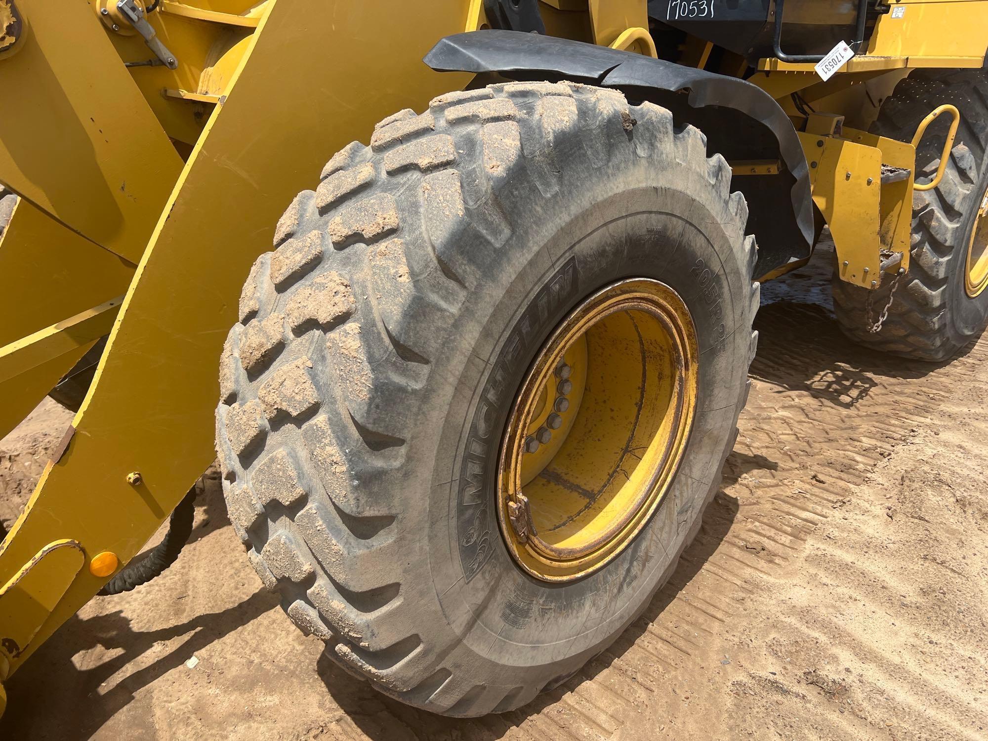 2014 CATERPILLAR 924K RUBBER TIRE LOADER