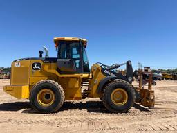 2019 JOHN DEERE 624L RUBBER TIRE LOADER