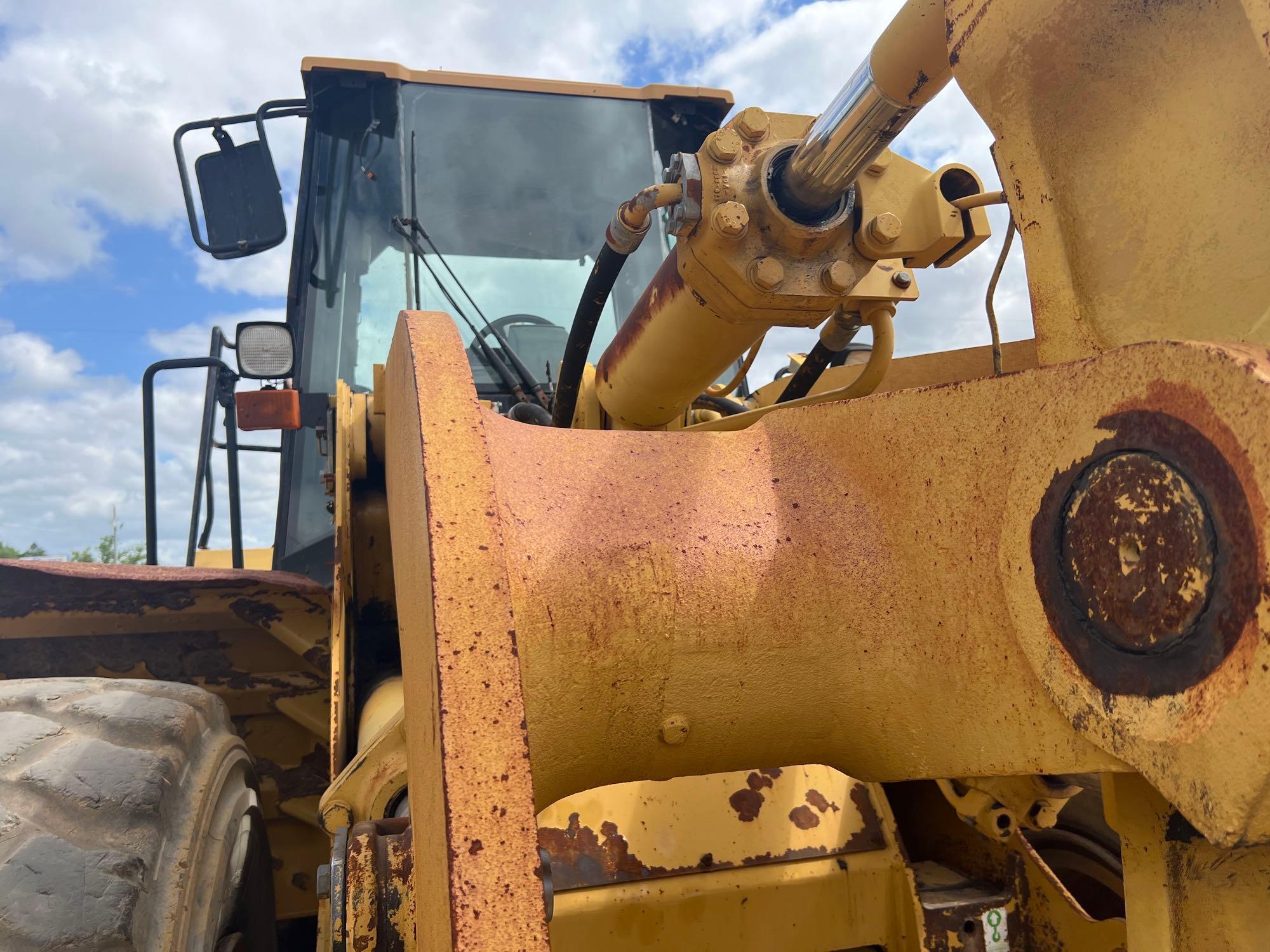 2002 CATERPILLAR 962G RUBBER TIRE LOADER