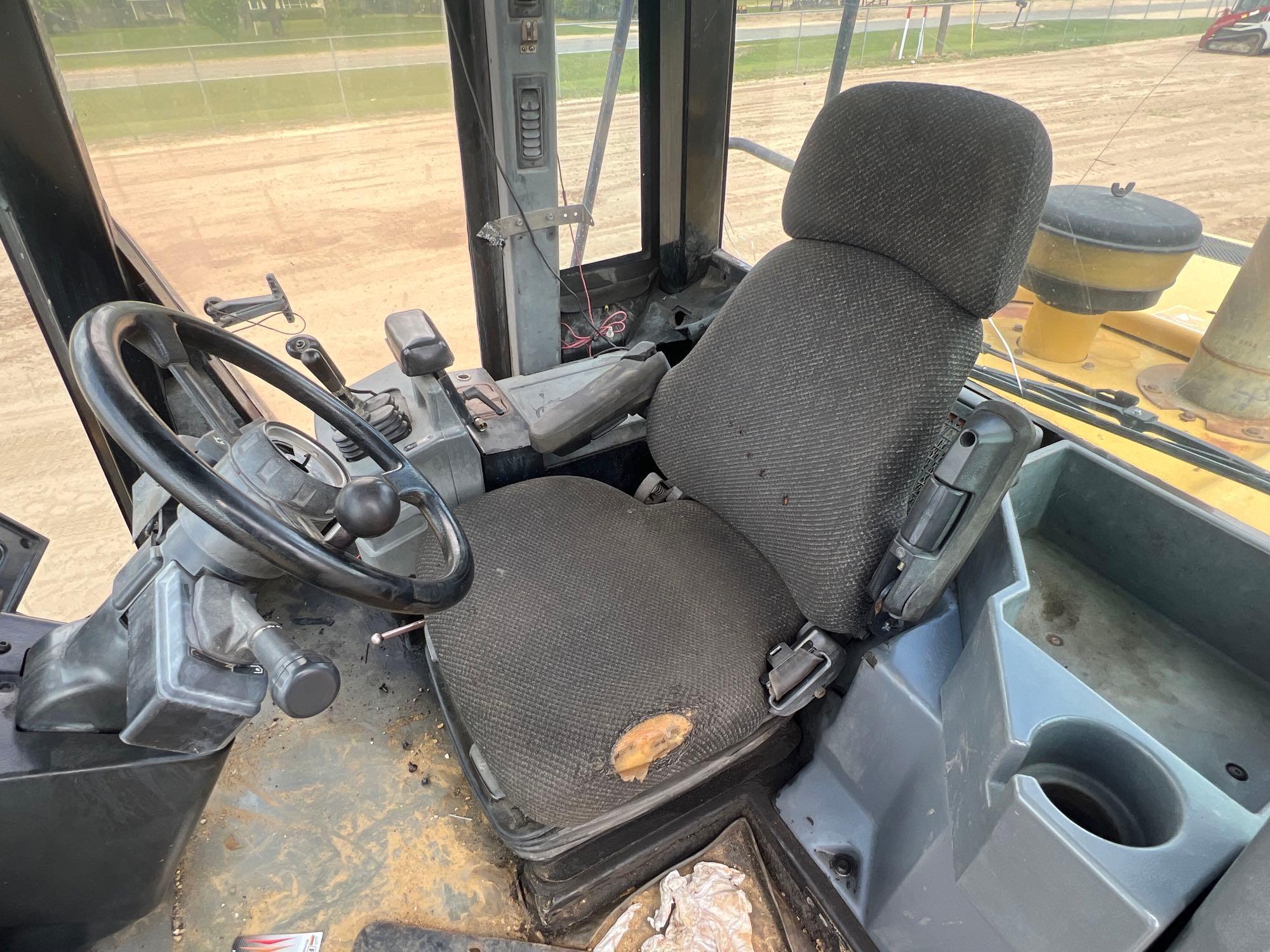 2002 CATERPILLAR 962G RUBBER TIRE LOADER