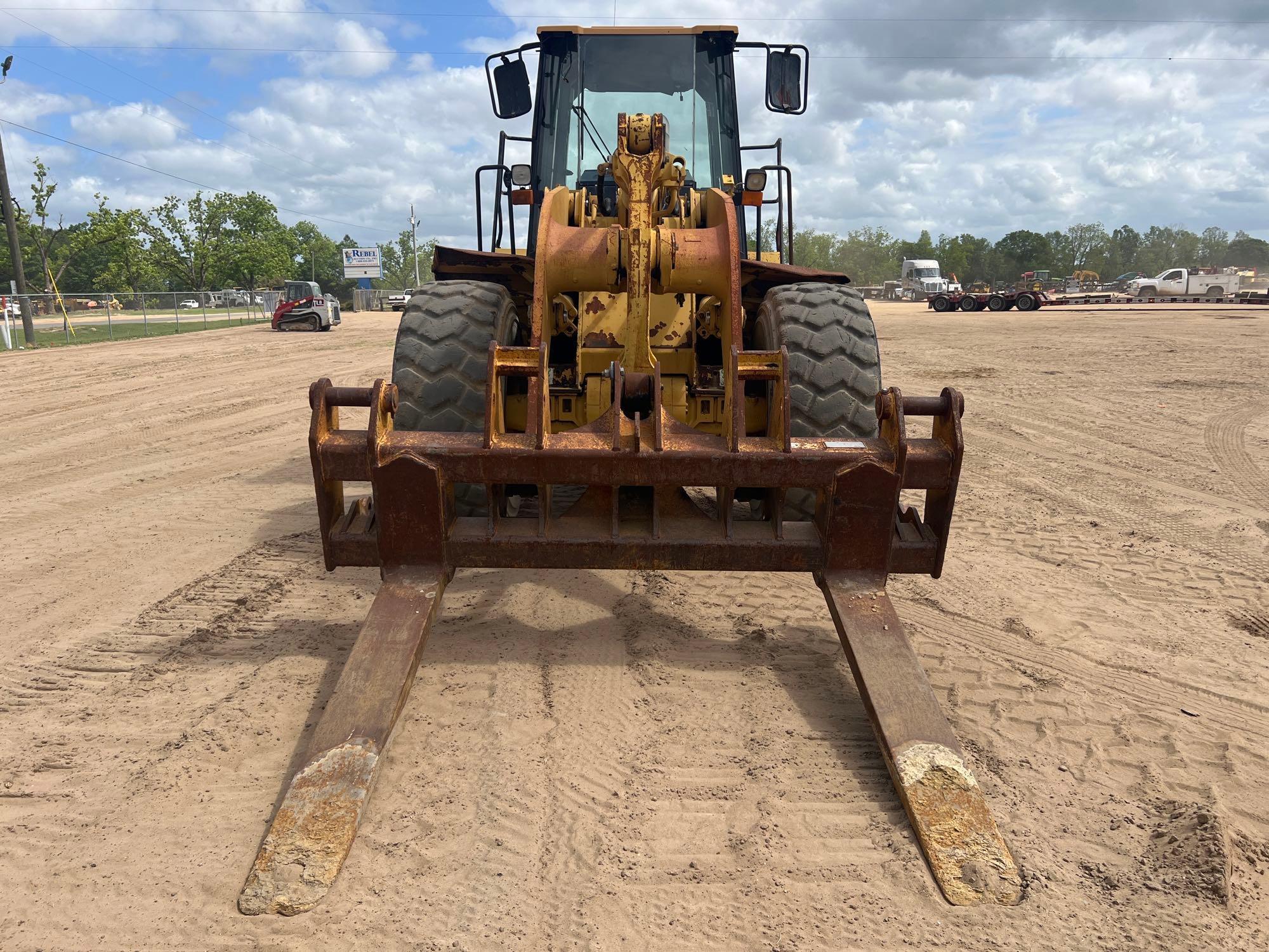 2002 CATERPILLAR 962G RUBBER TIRE LOADER