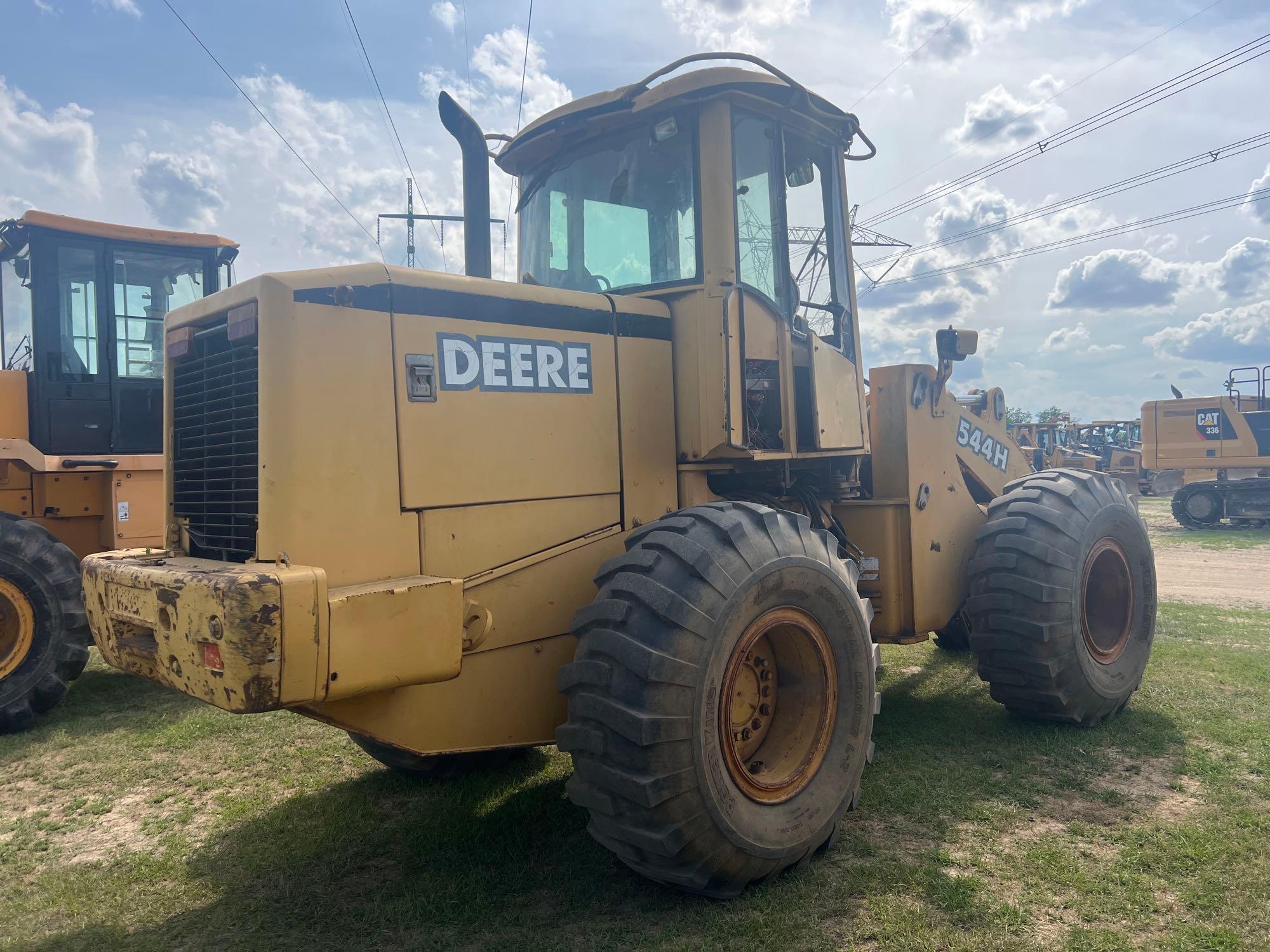 (INOP) JOHN DEERE 544H LOADER