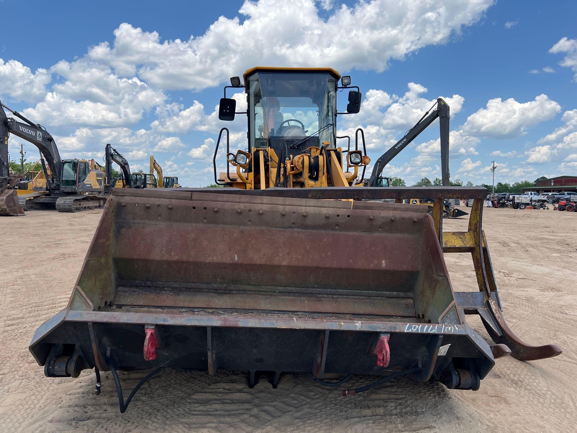 2005 HYUNDAI HL757-7 RUBBER TIRE LOADER