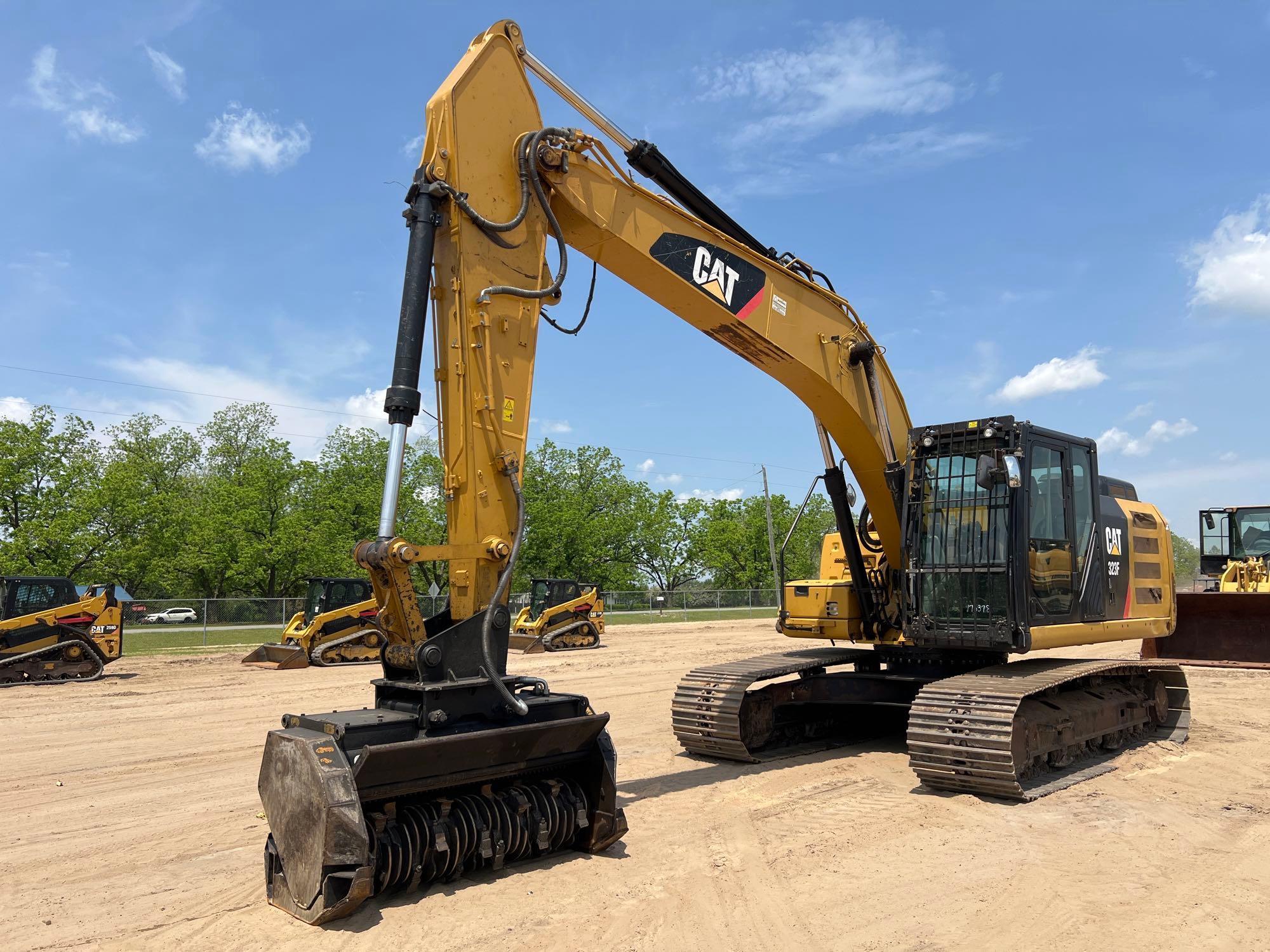 2016 CATERPILLAR 323FL EXCAVATOR