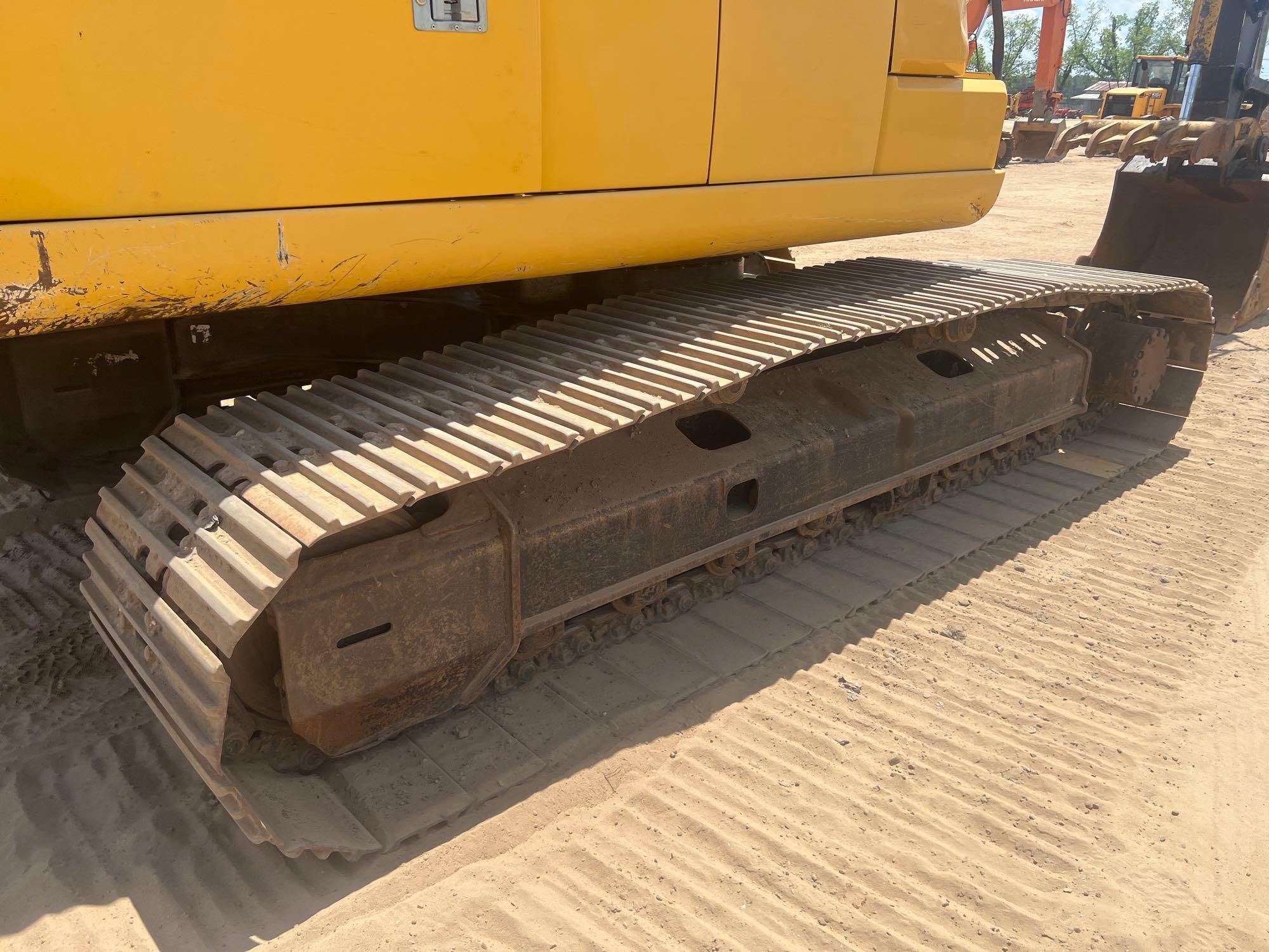 2016 JOHN DEERE 210G LC EXCAVATOR