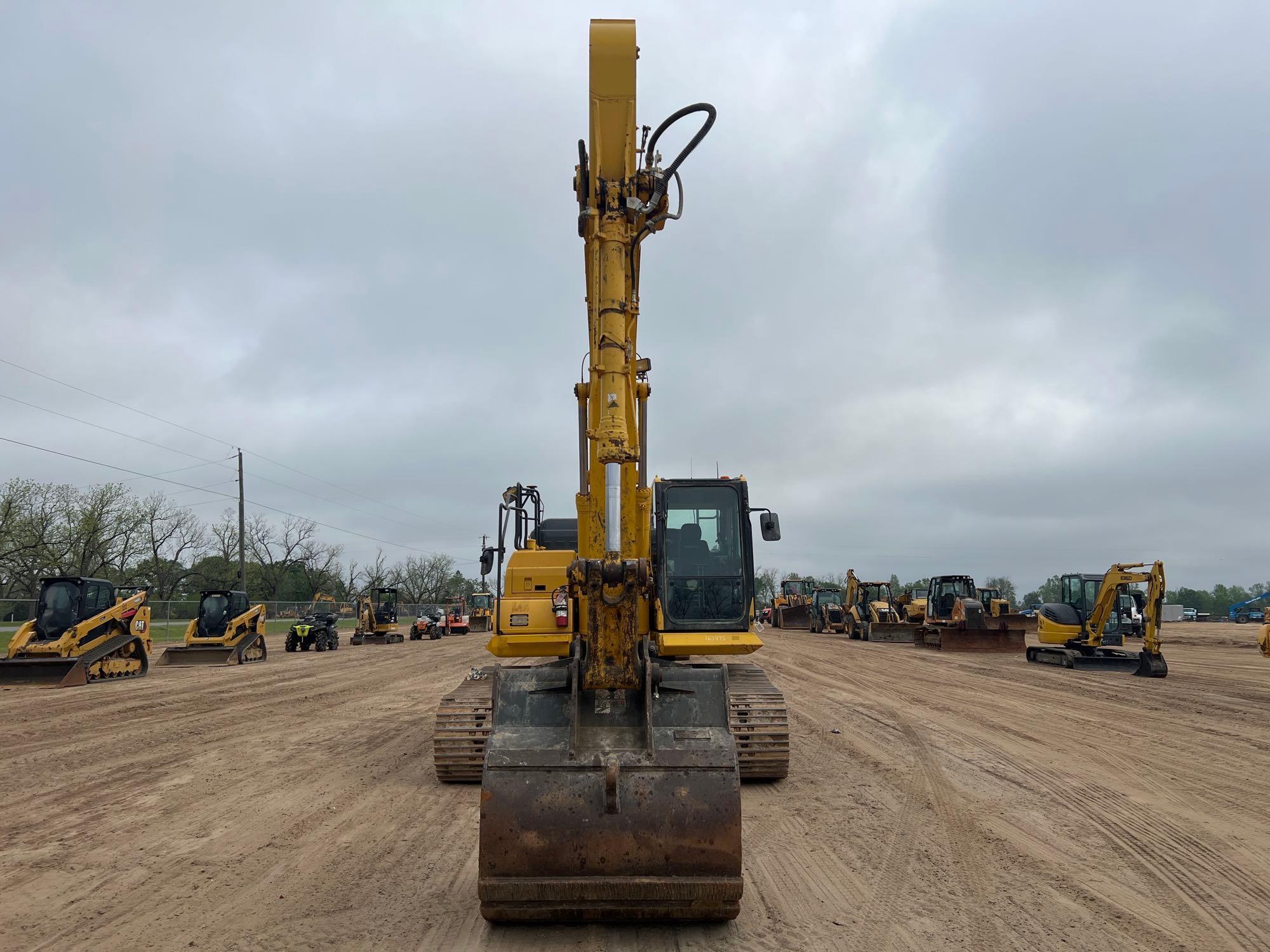 2019 KOMATSU PC210LC-11 EXCAVATOR