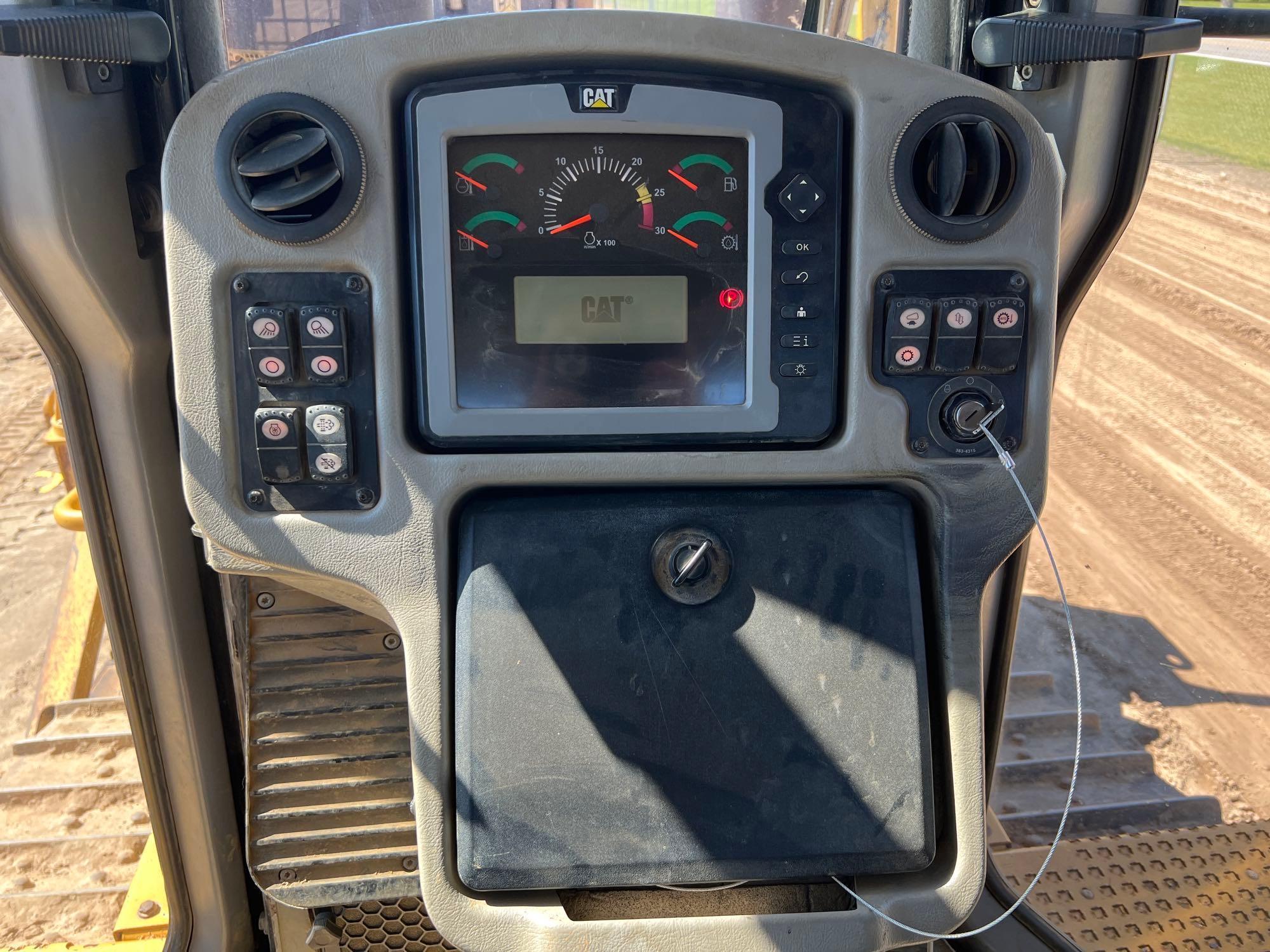 2011 CATERPILLAR D6T XL HI-TRACK CRAWLER DOZER