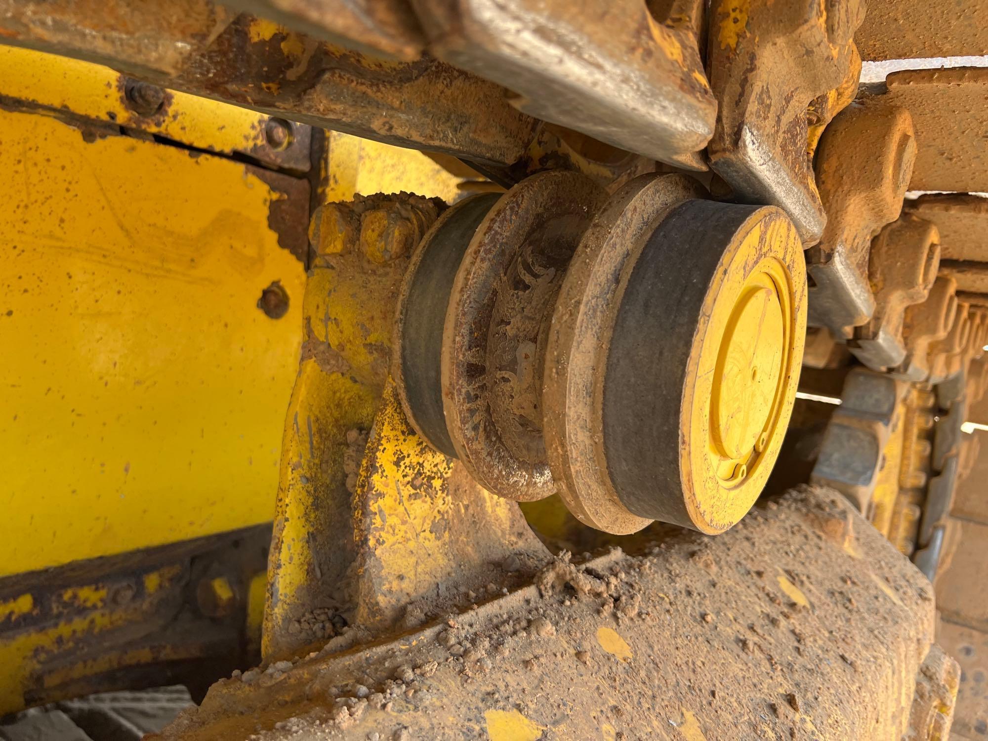 2011 KOMATSU D61PX-15E0 CRAWLER DOZER