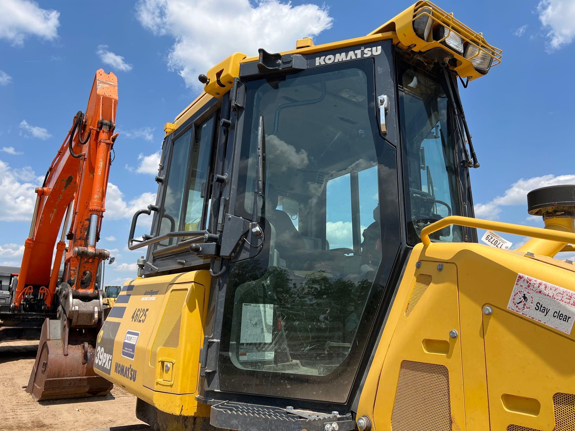 2019 KOMATSU D39PXi-24 CRAWLER DOZER