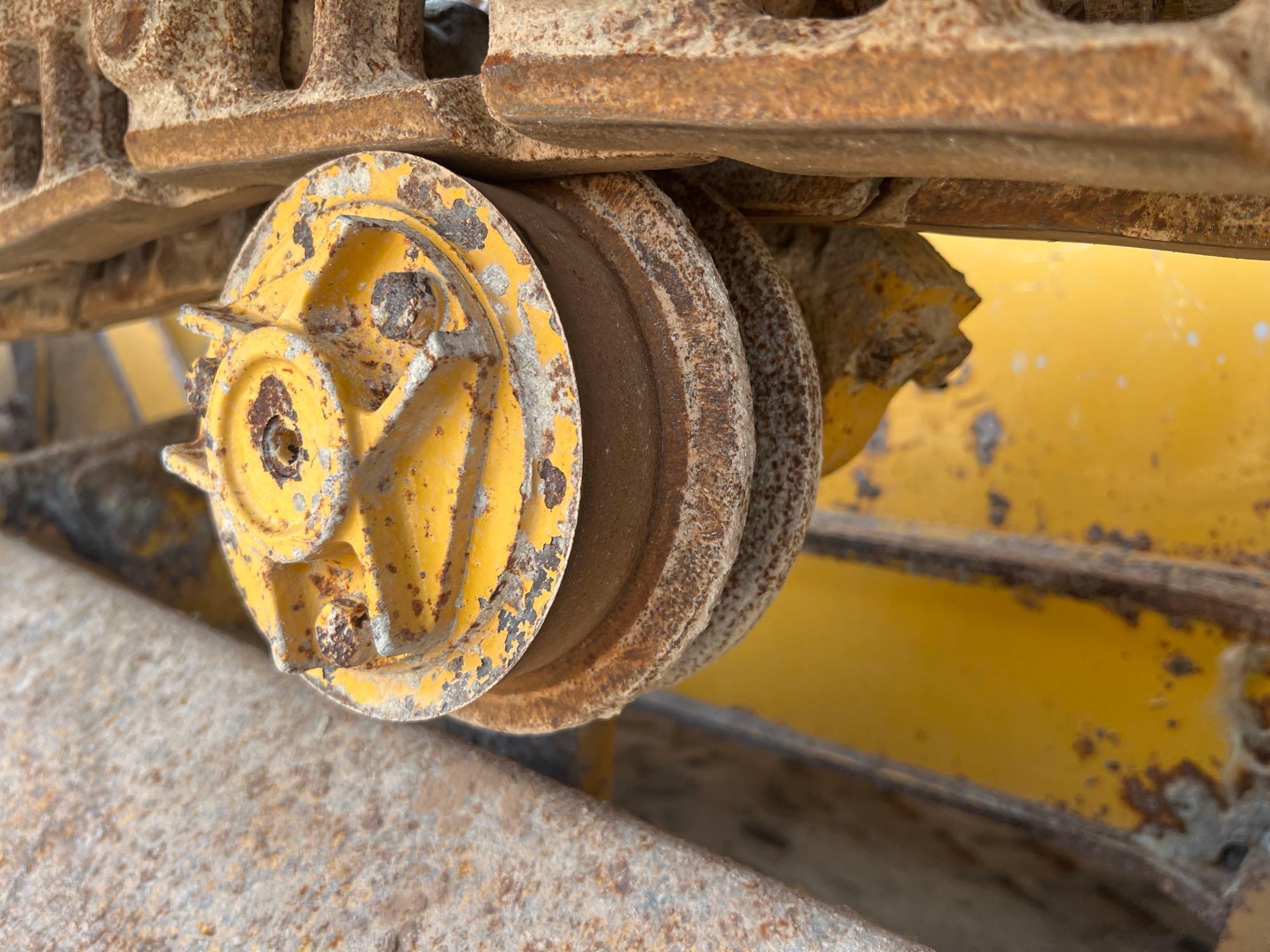 2012 JOHN DEERE 450J LGP CRAWLER DOZER