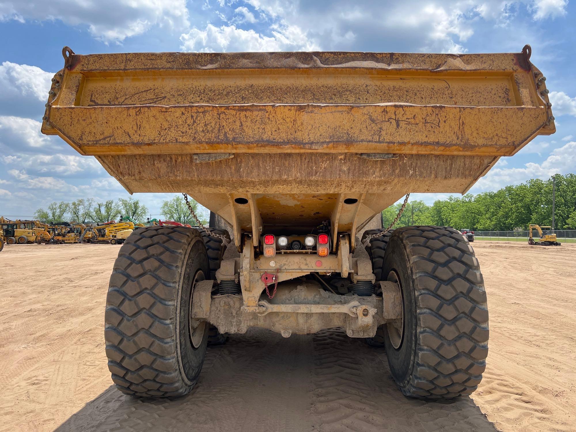 2018 CATERPILLAR 735C 6X6 OFF ROAD DUMP TRUCK