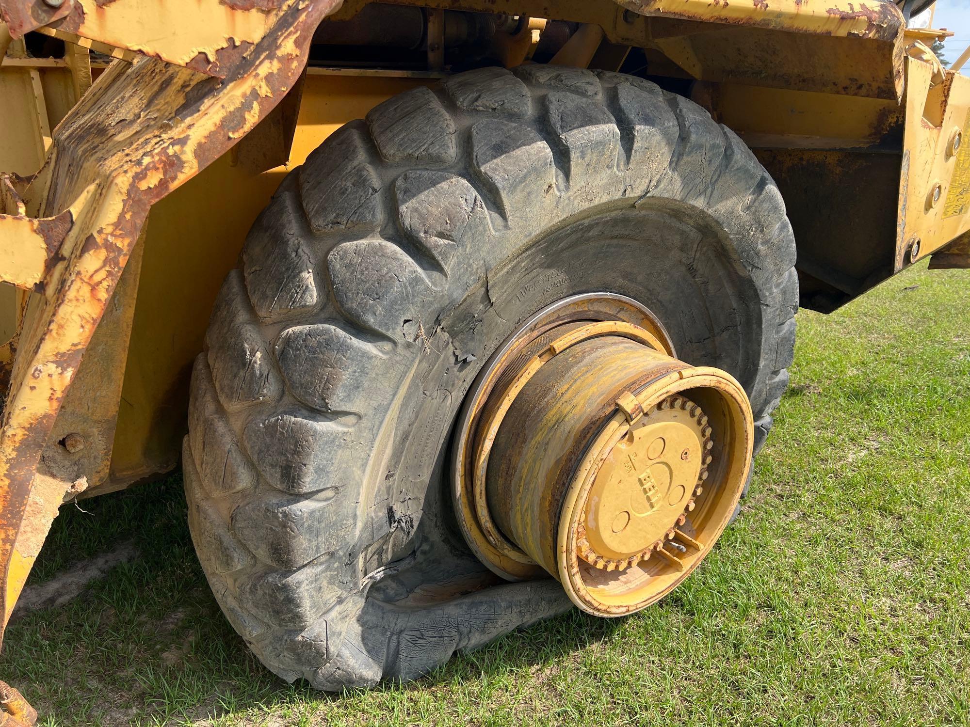 (INOP) JOHN DEERE 350C 6X6 OFF ROAD DUMP TRUCK