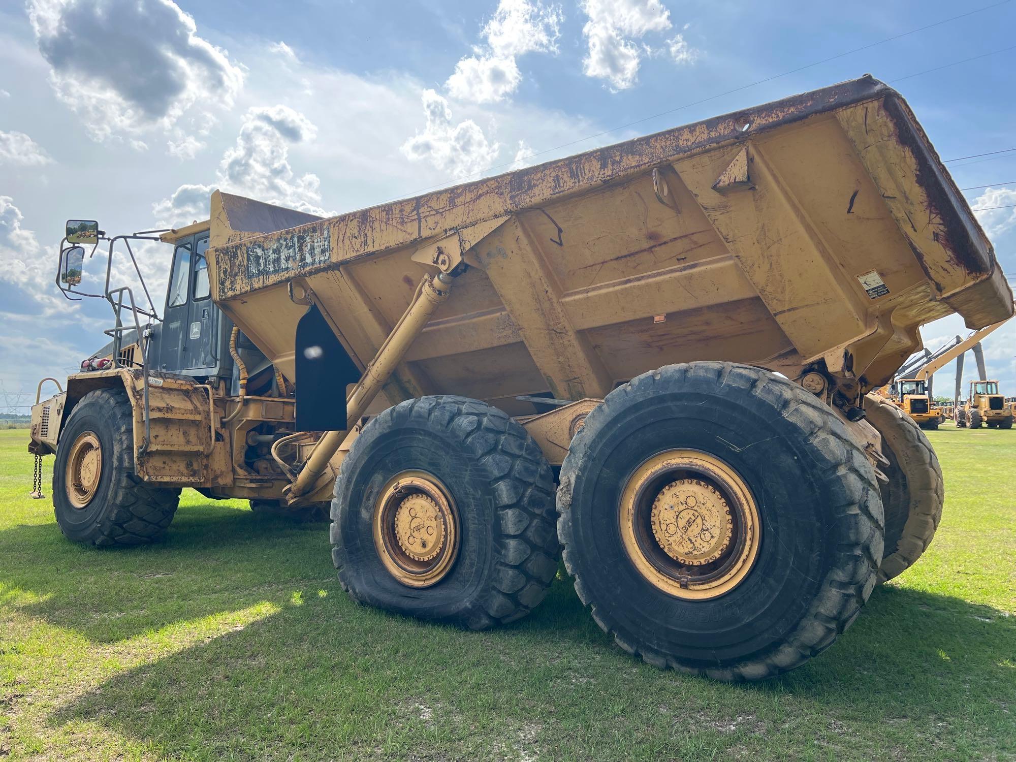 (INOP) JOHN DEERE 350C 6X6 OFF ROAD DUMP TRUCK