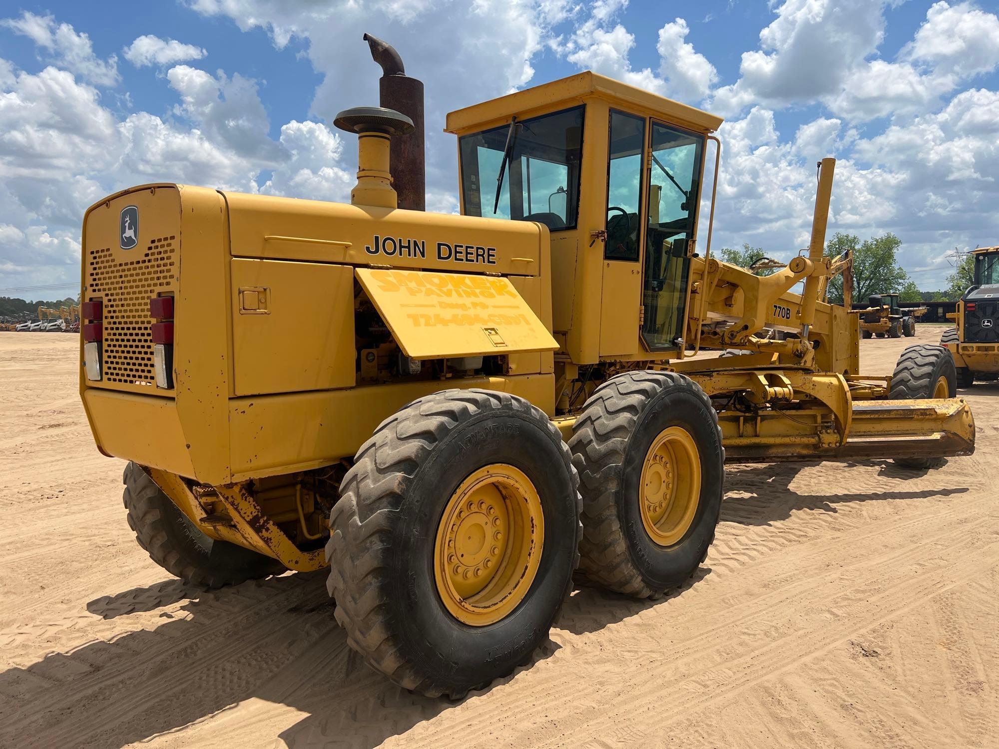 1991 JOHN DEERE 770B MOTOR GRADER