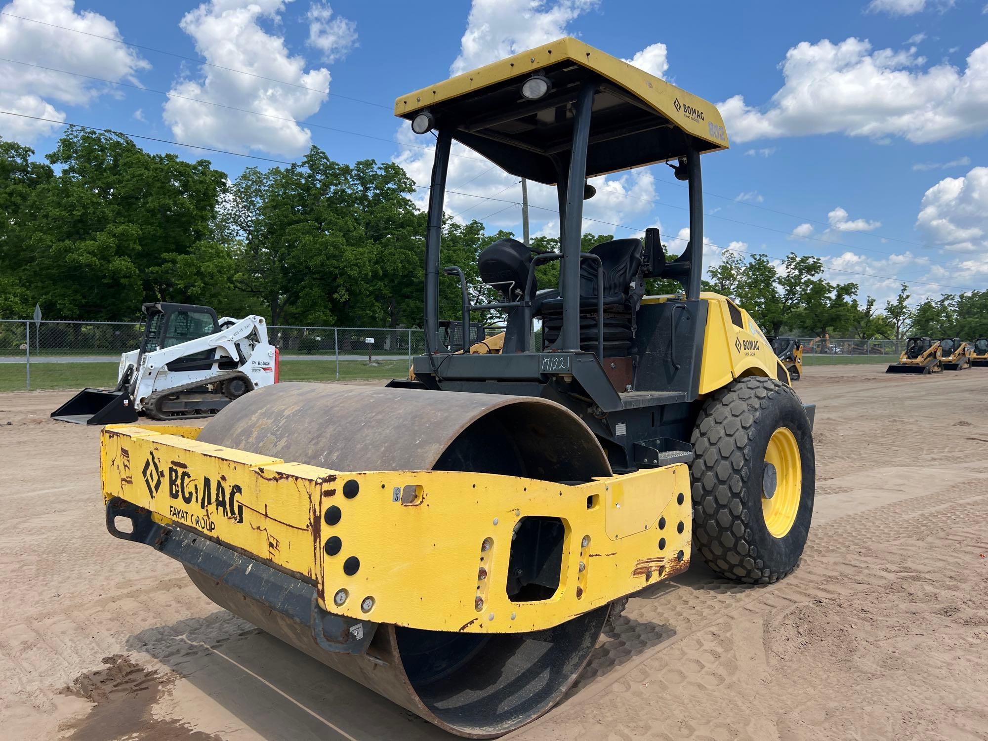 2015 BOMAG BW177D-5 SMOOTH DRUM ROLLER