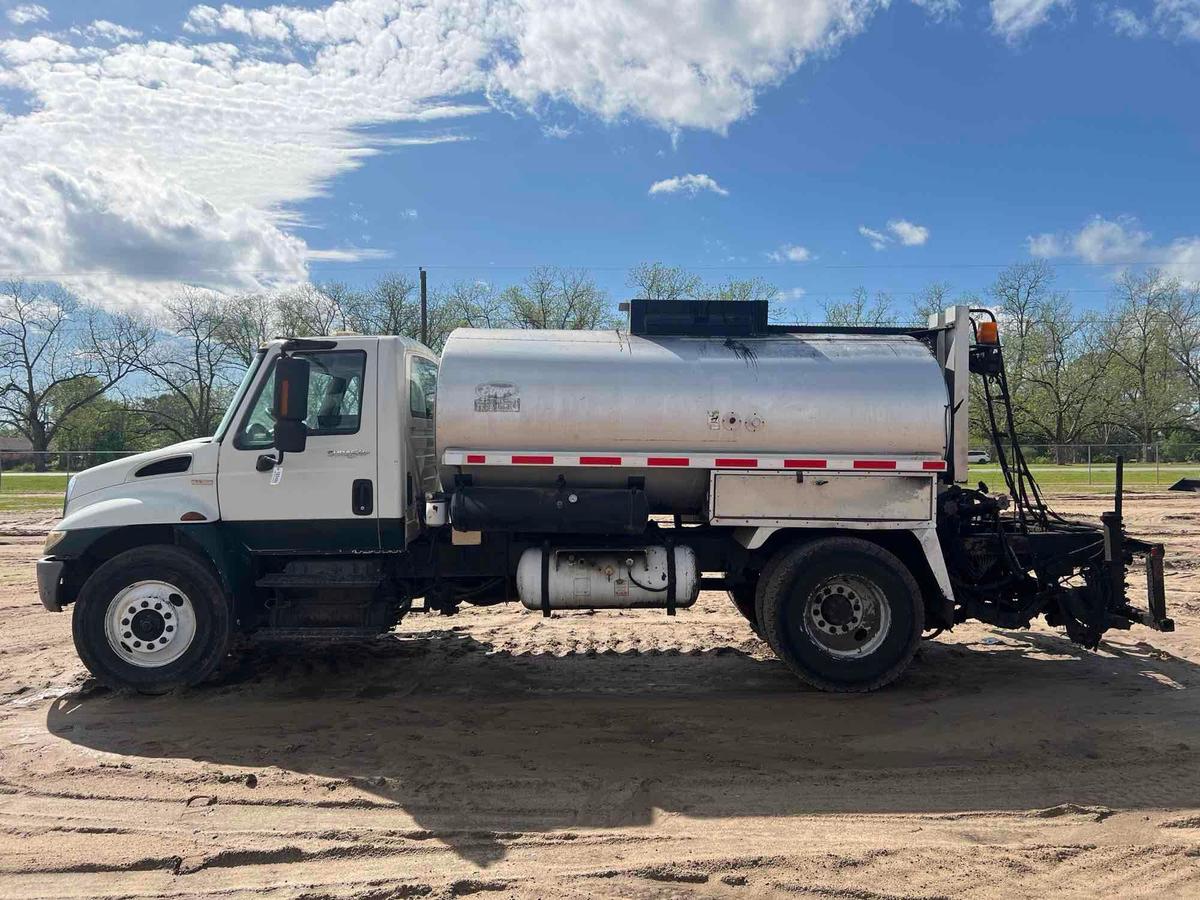 2009 INTERNATIONAL 4300 M7 DURA STAR BLACK TOPPER