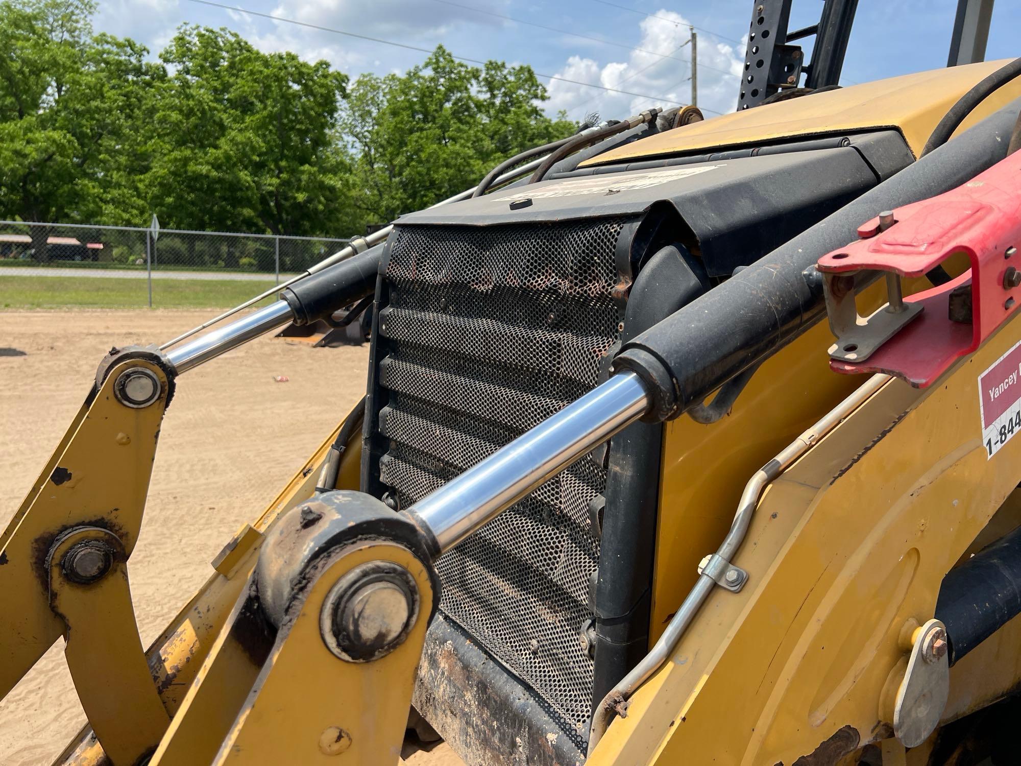 2015 CATERPILLAR 420F2 IT BACKHOE