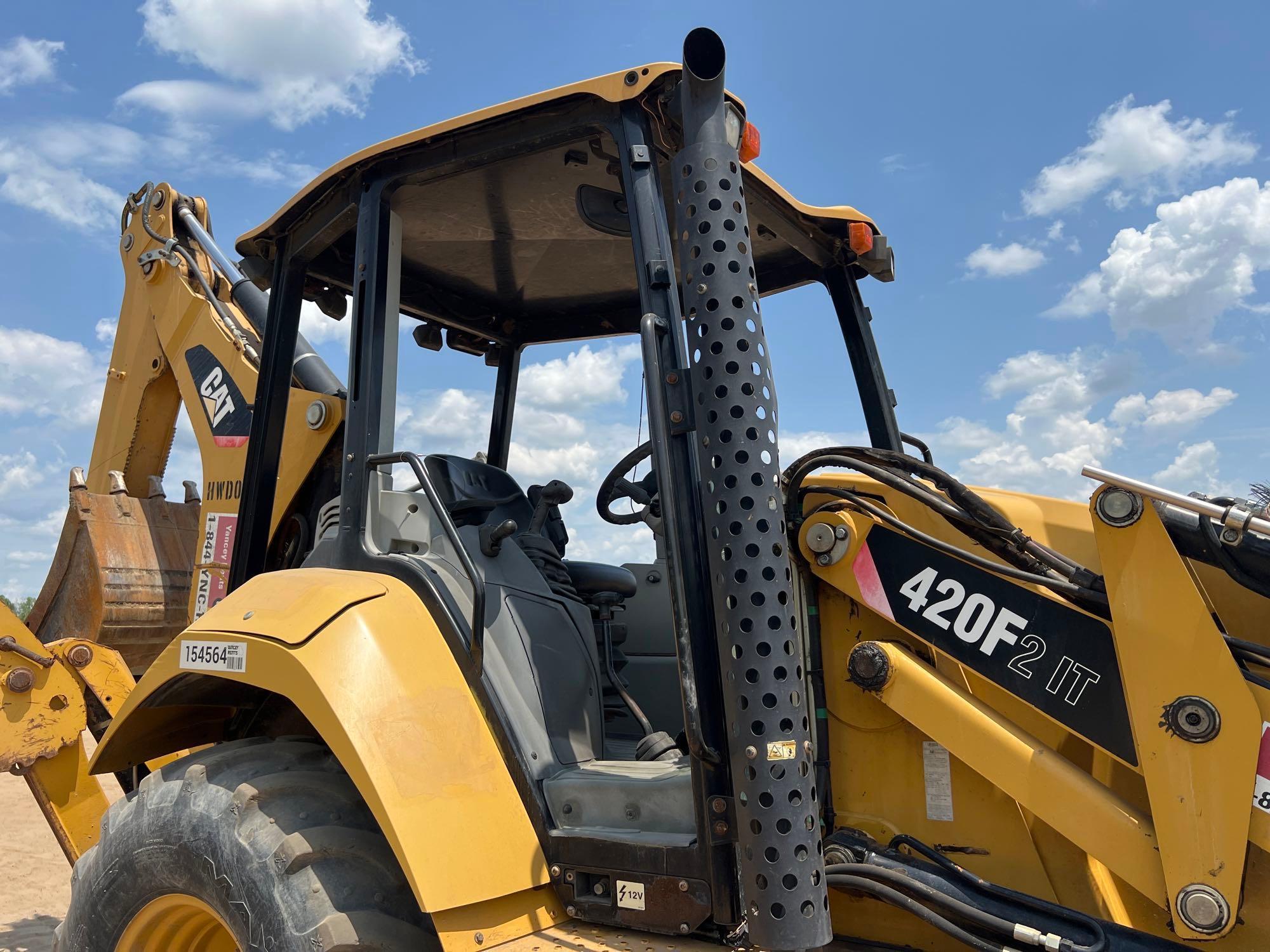 2015 CATERPILLAR 420F2 IT BACKHOE