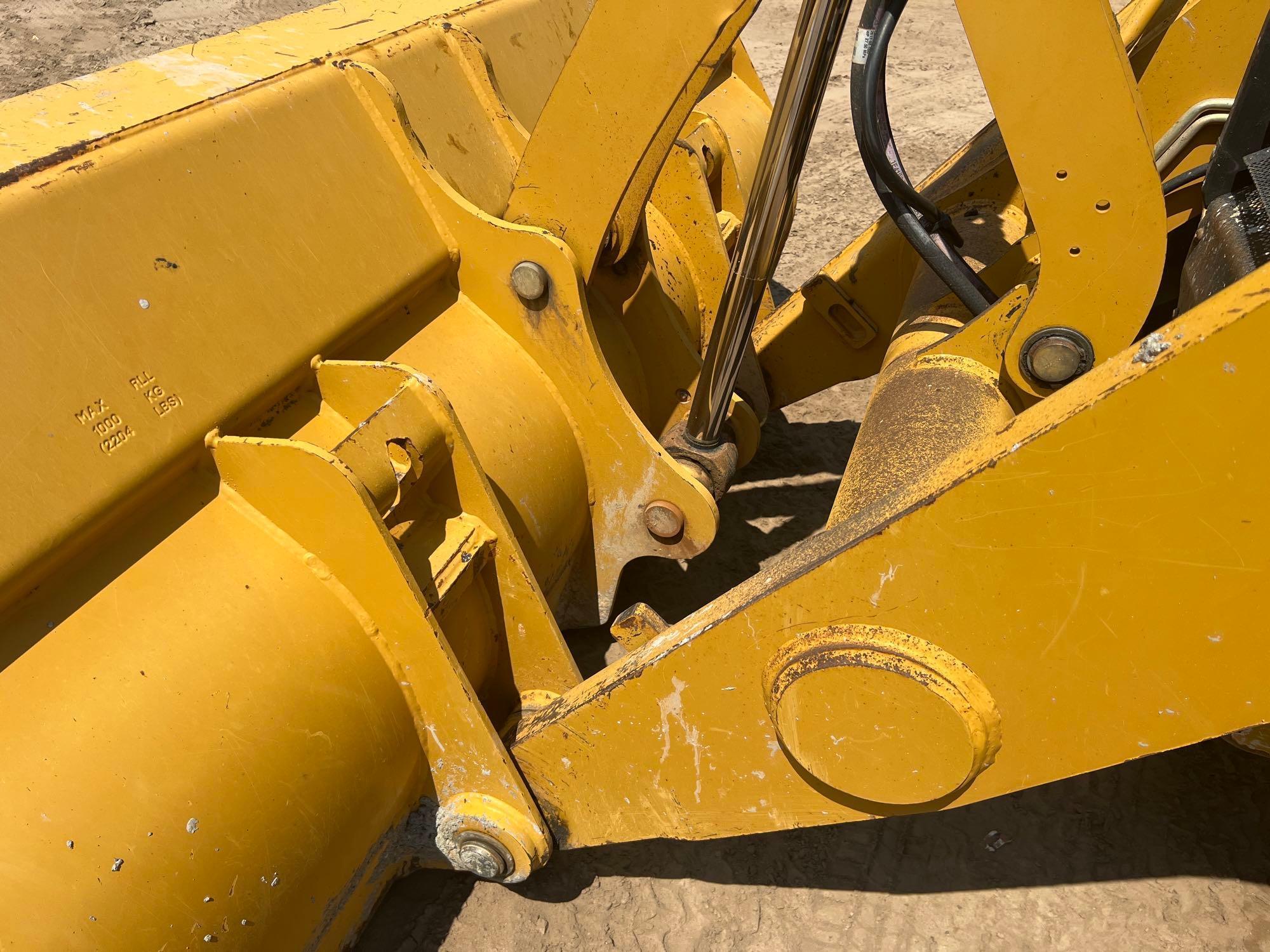 2017 CATERPILLAR 415F2 BACKHOE