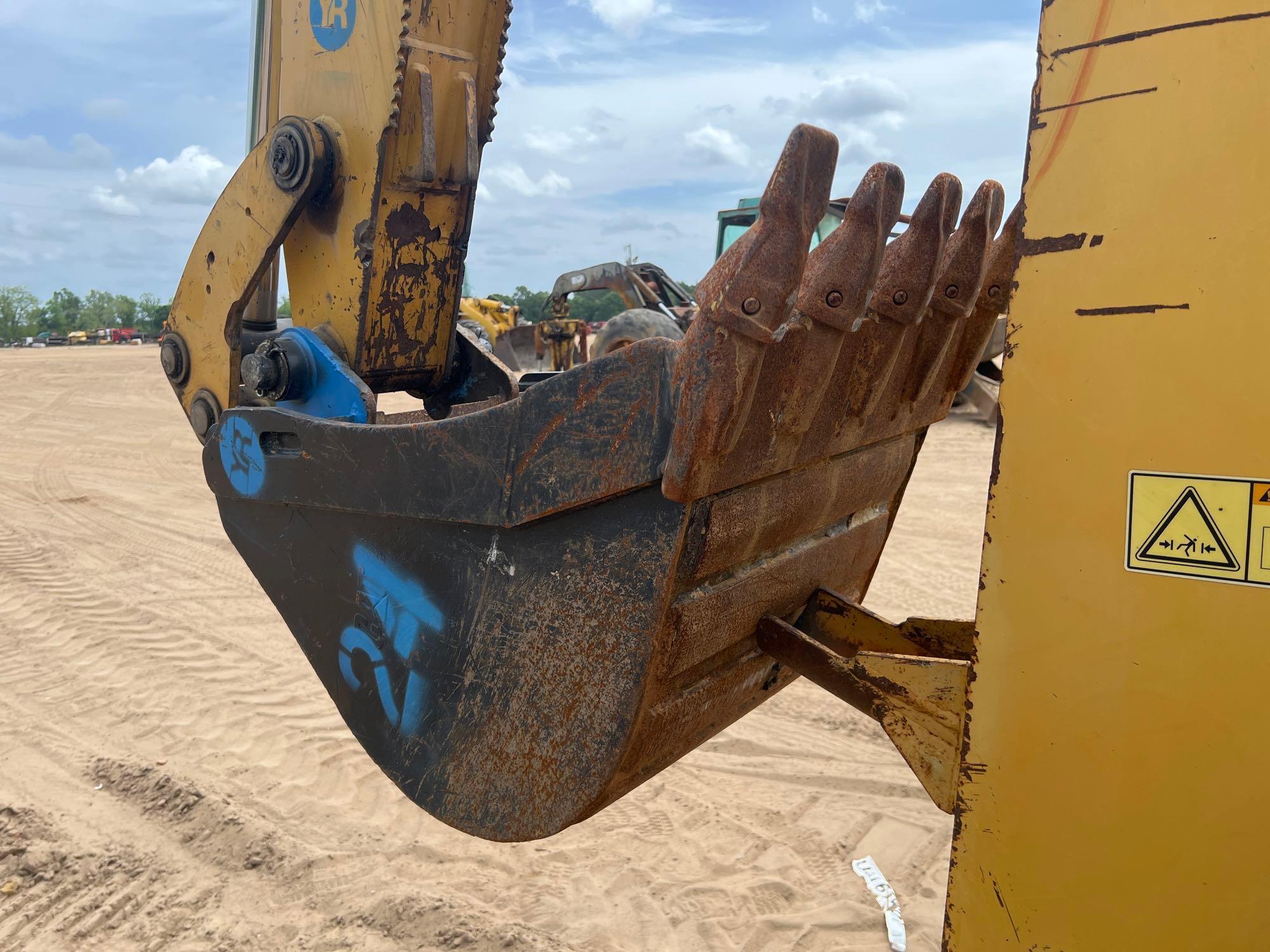 2015 CATERPILLAR 416F BACKHOE