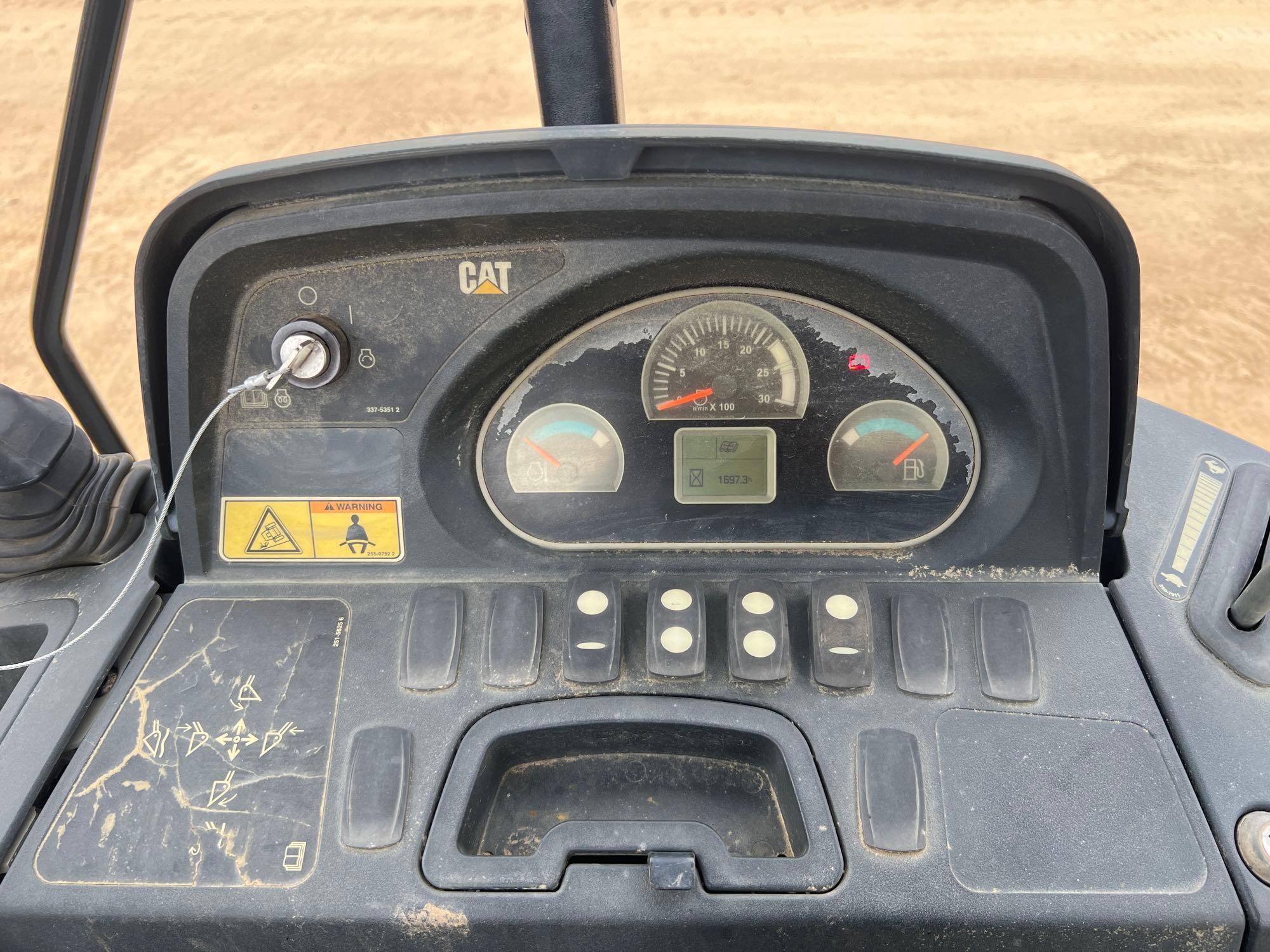 2015 CATERPILLAR 416F BACKHOE