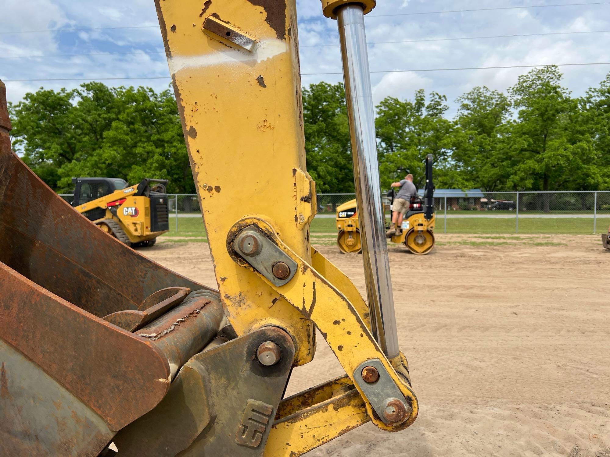 2011 KOMATSU WB146 BACKHOE