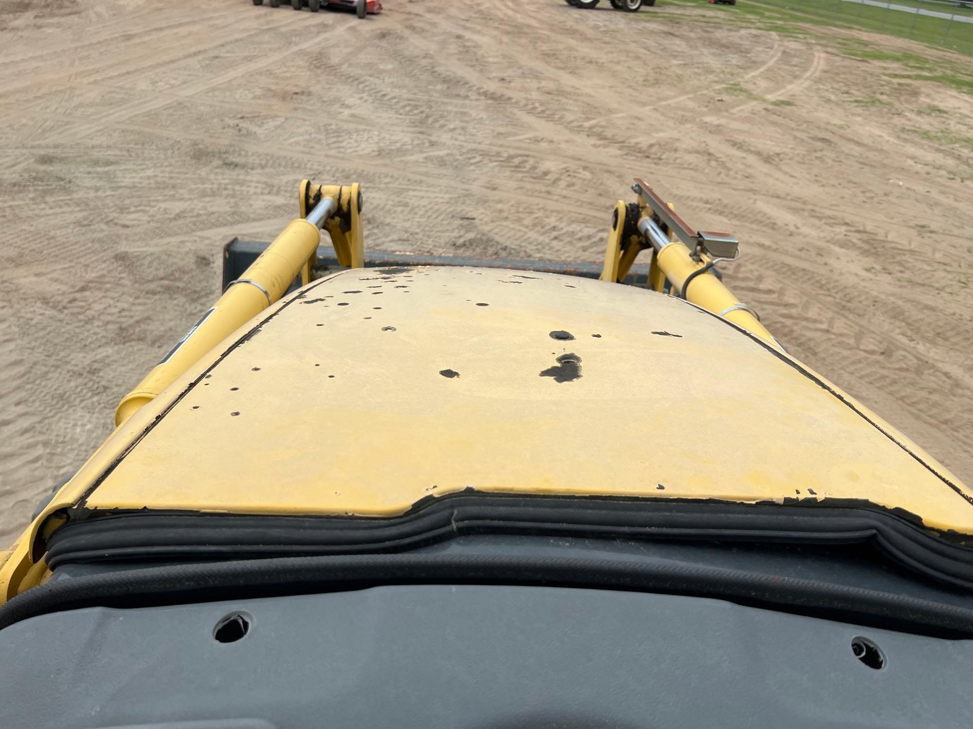 2011 KOMATSU WB146 BACKHOE