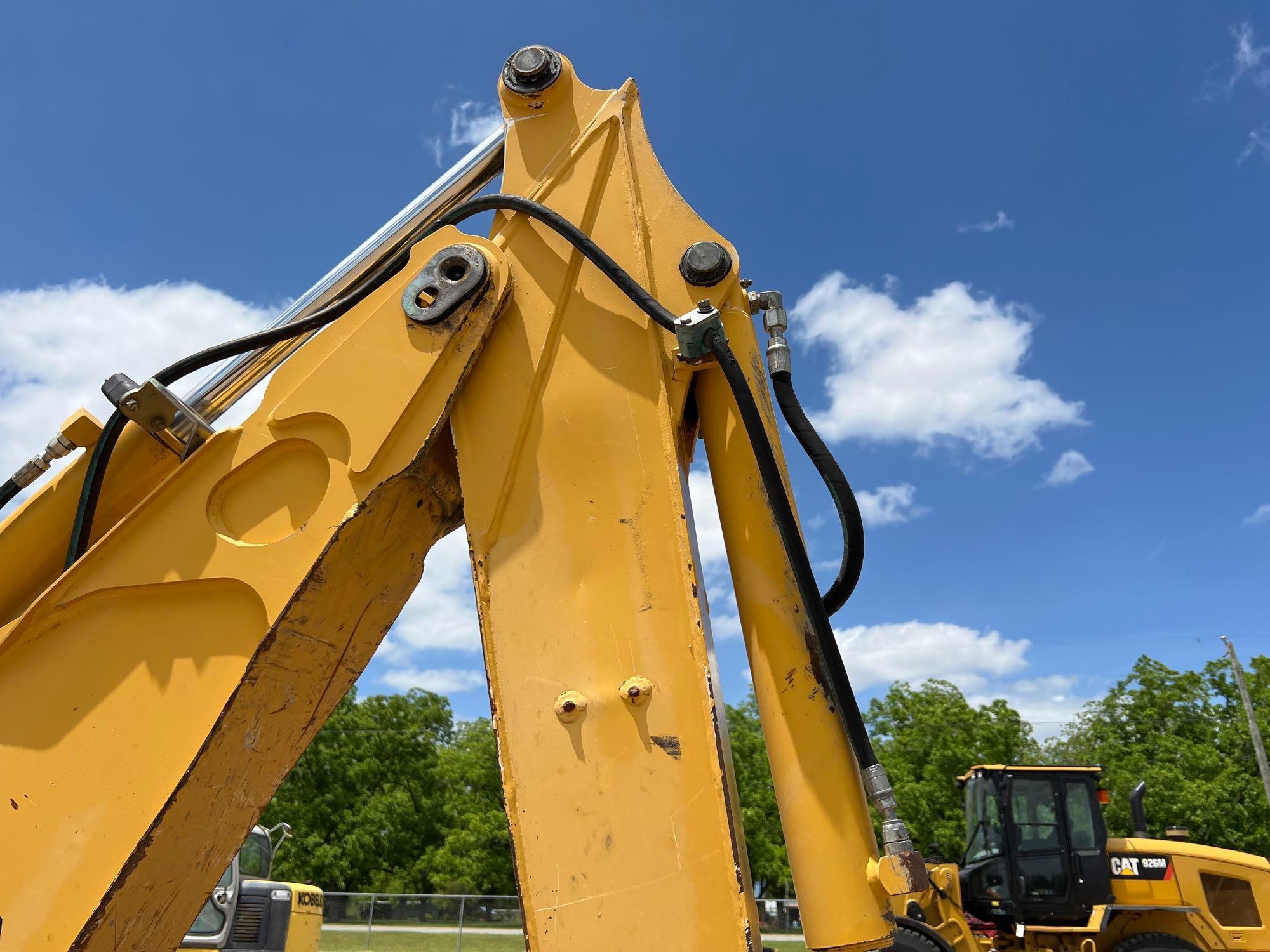 JOHN DEERE 110 BACKHOE