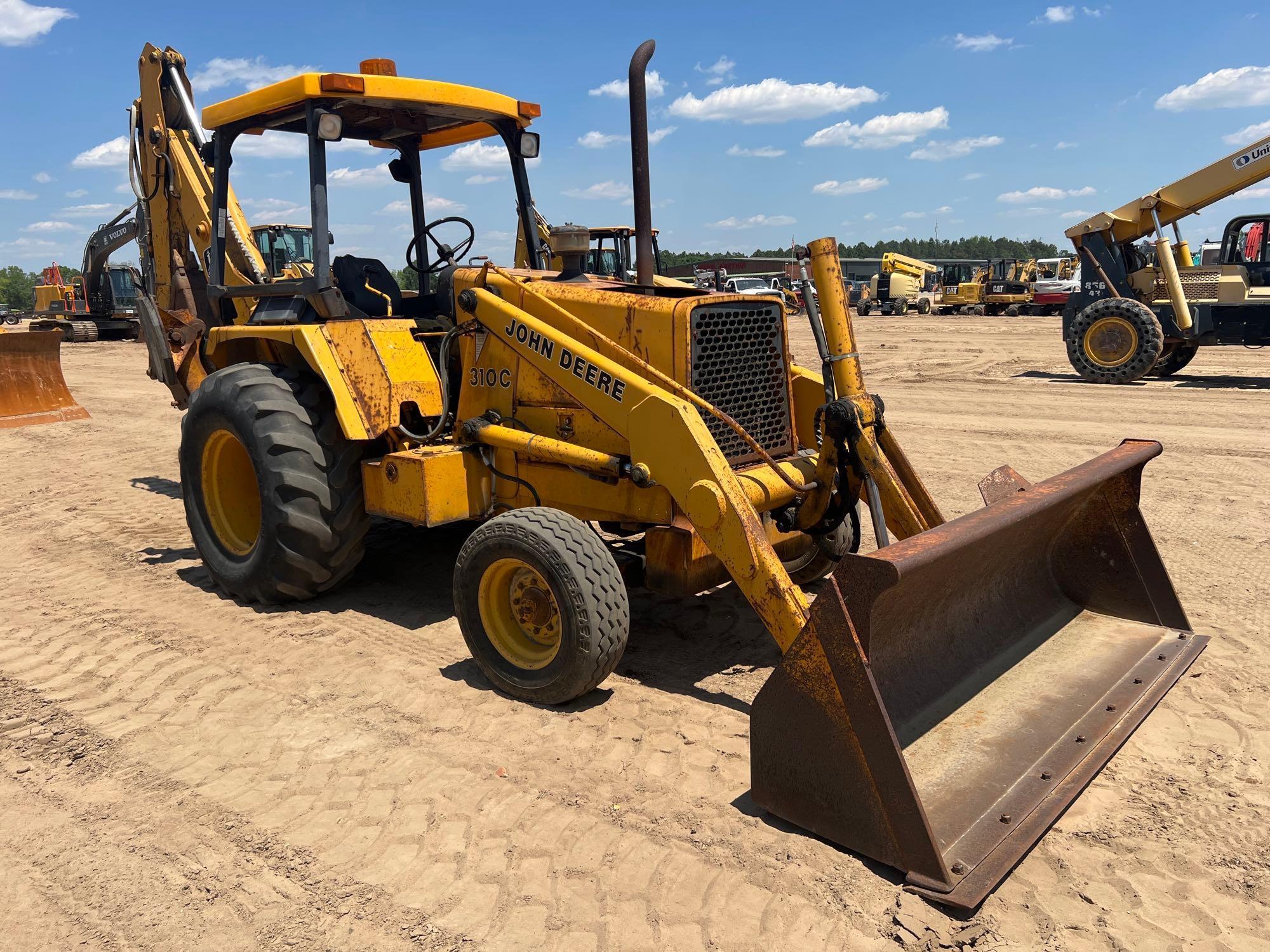 1990 JOHN DEERE 310C BACKHOE