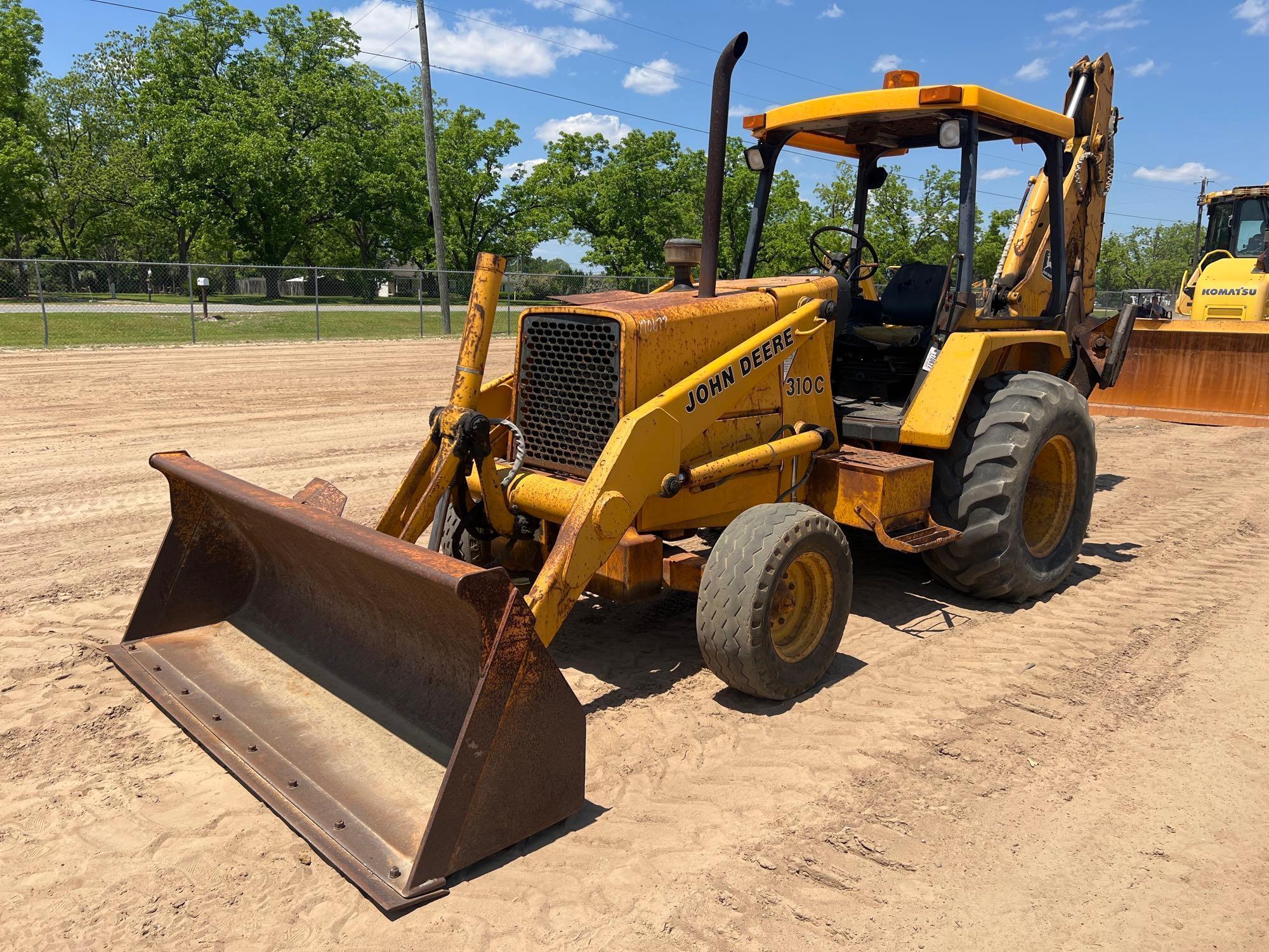 1990 JOHN DEERE 310C BACKHOE