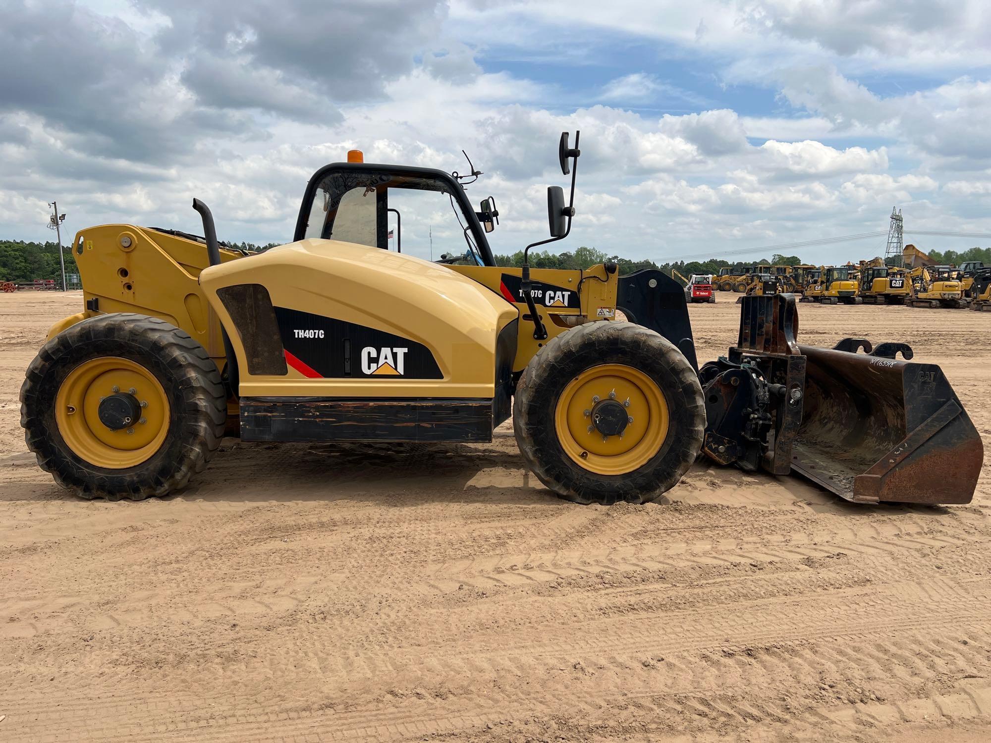 2015 CATERPILLAR TH407C TELESCOPIC FORKLIFT