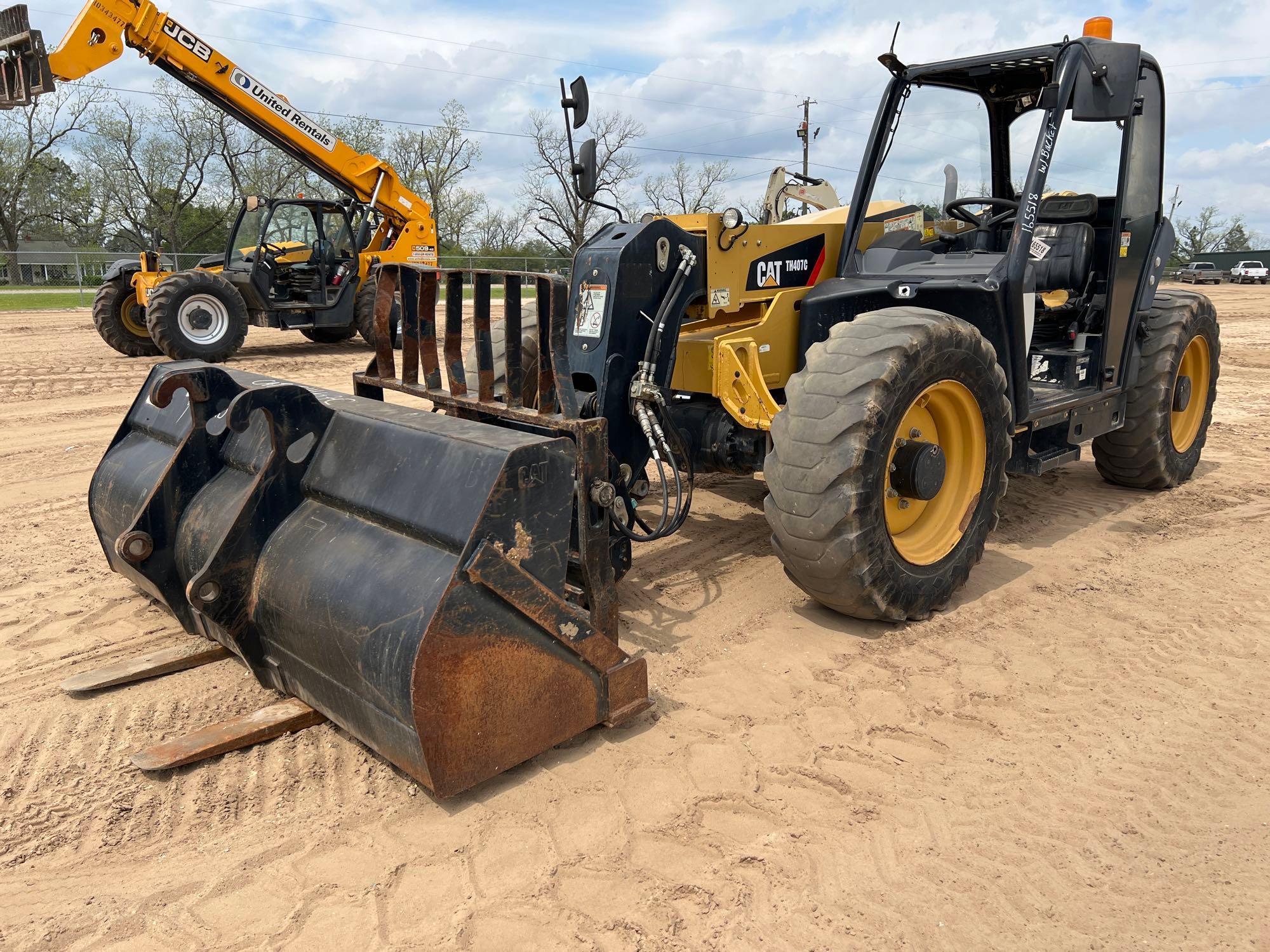 2015 CATERPILLAR TH407C TELESCOPIC FORKLIFT