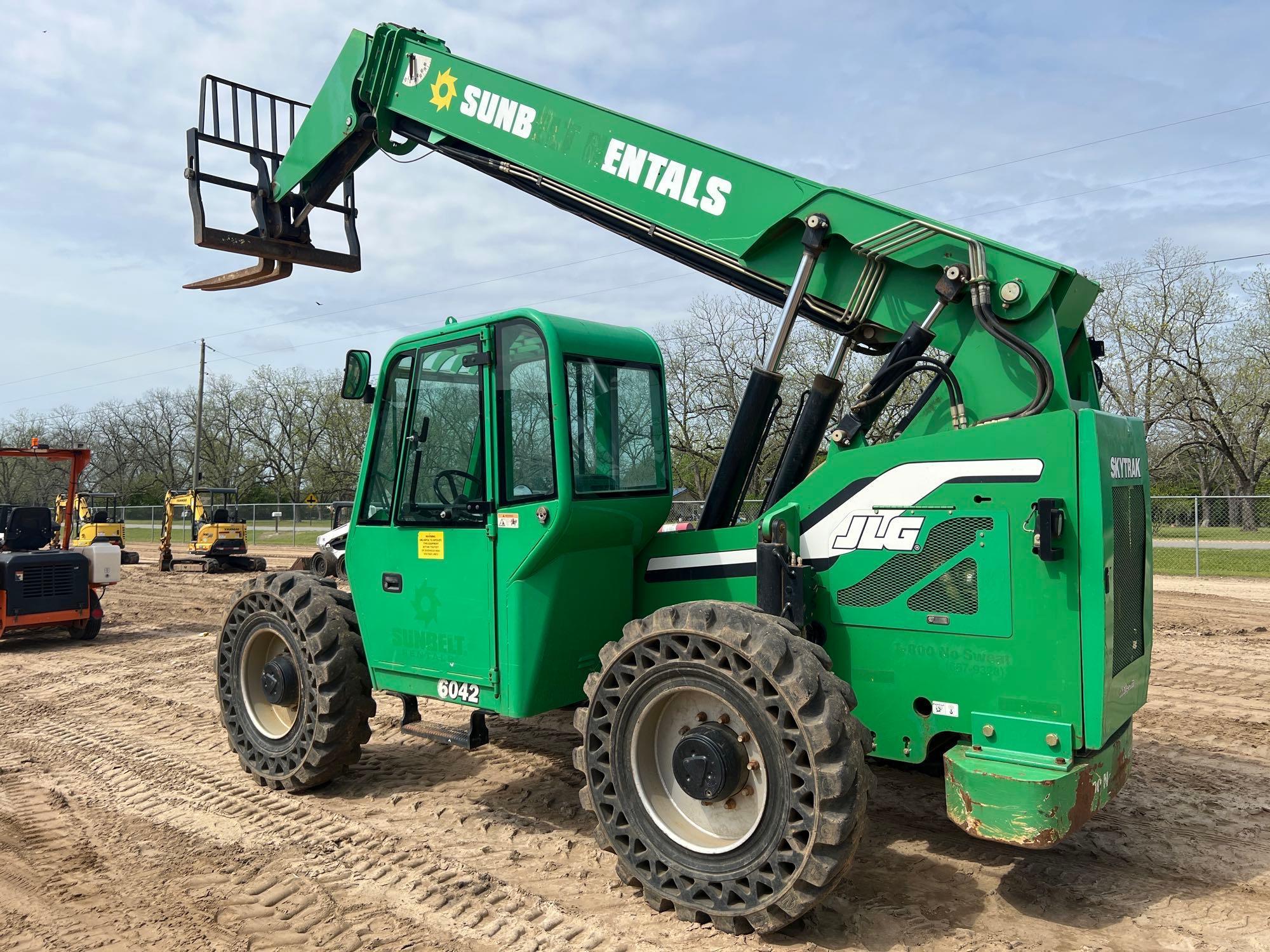 2016 JLG 6042 TELESCOPIC FORKLIFT