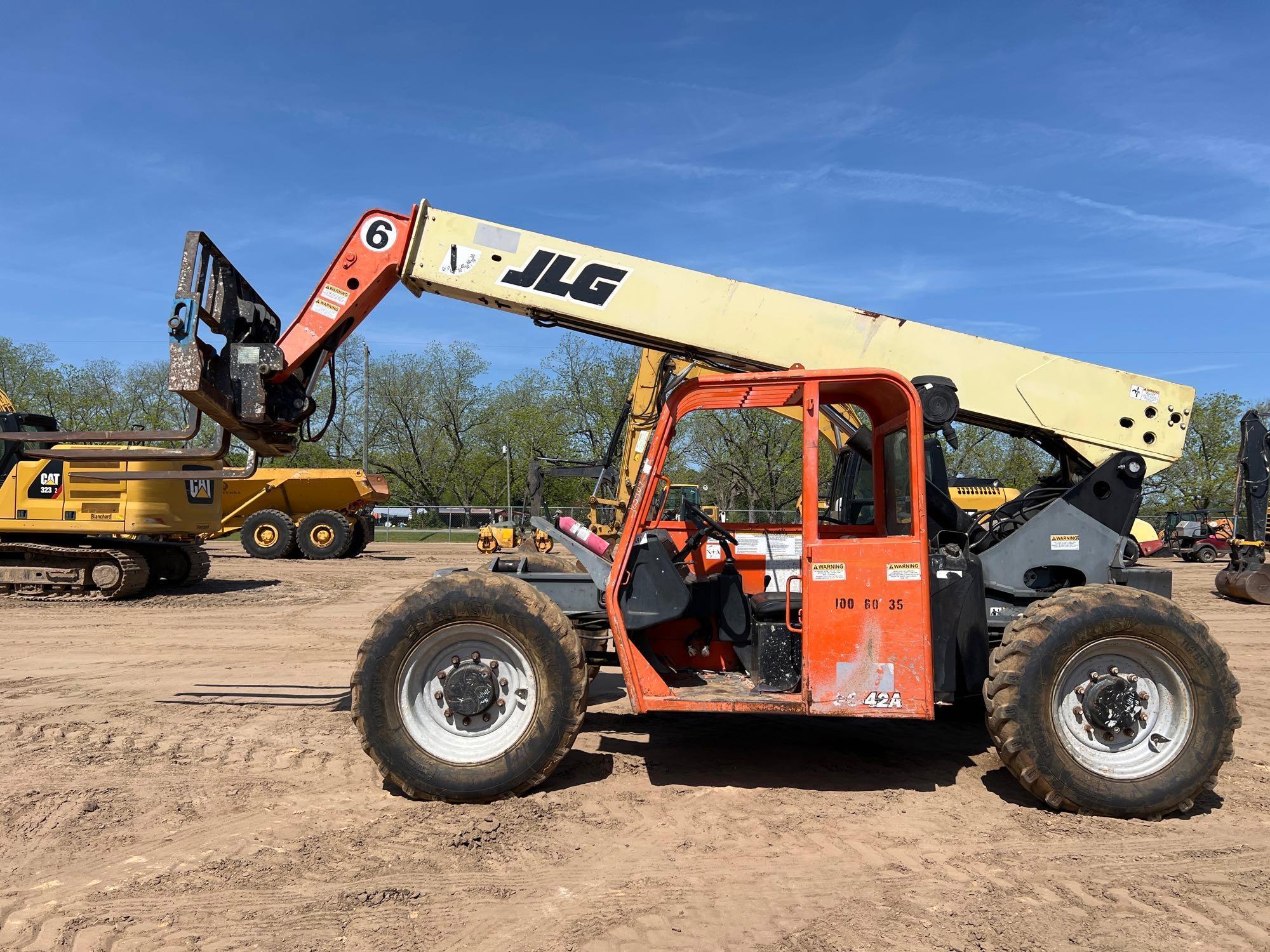 JLG G6-42A TELESCOPIC FORKLIFT