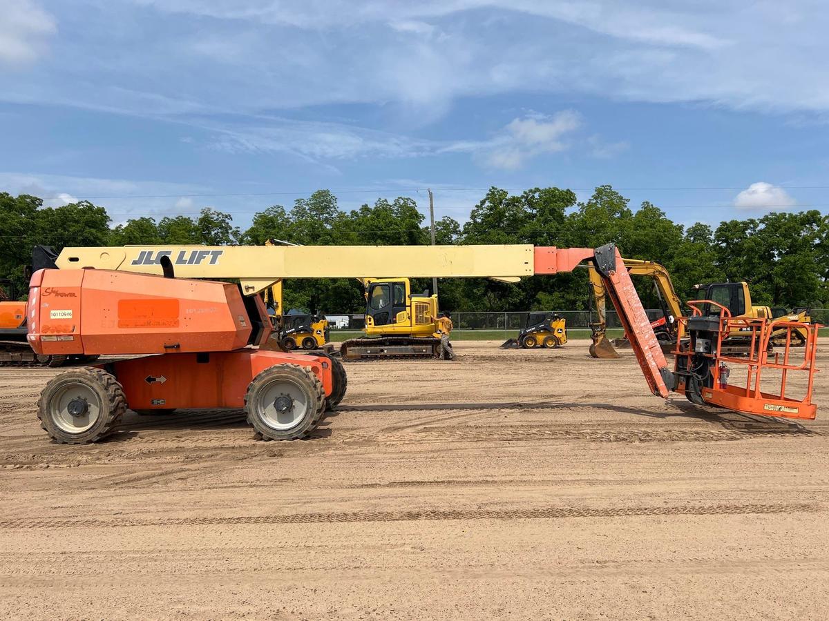 JLG 660SJ MANLIFT