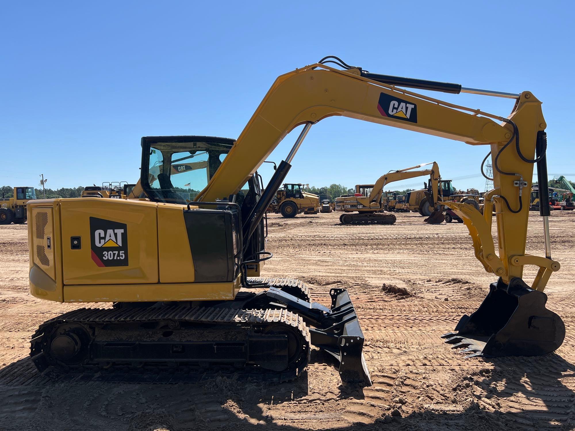 CATERPILLAR 307.5 EXCAVATOR