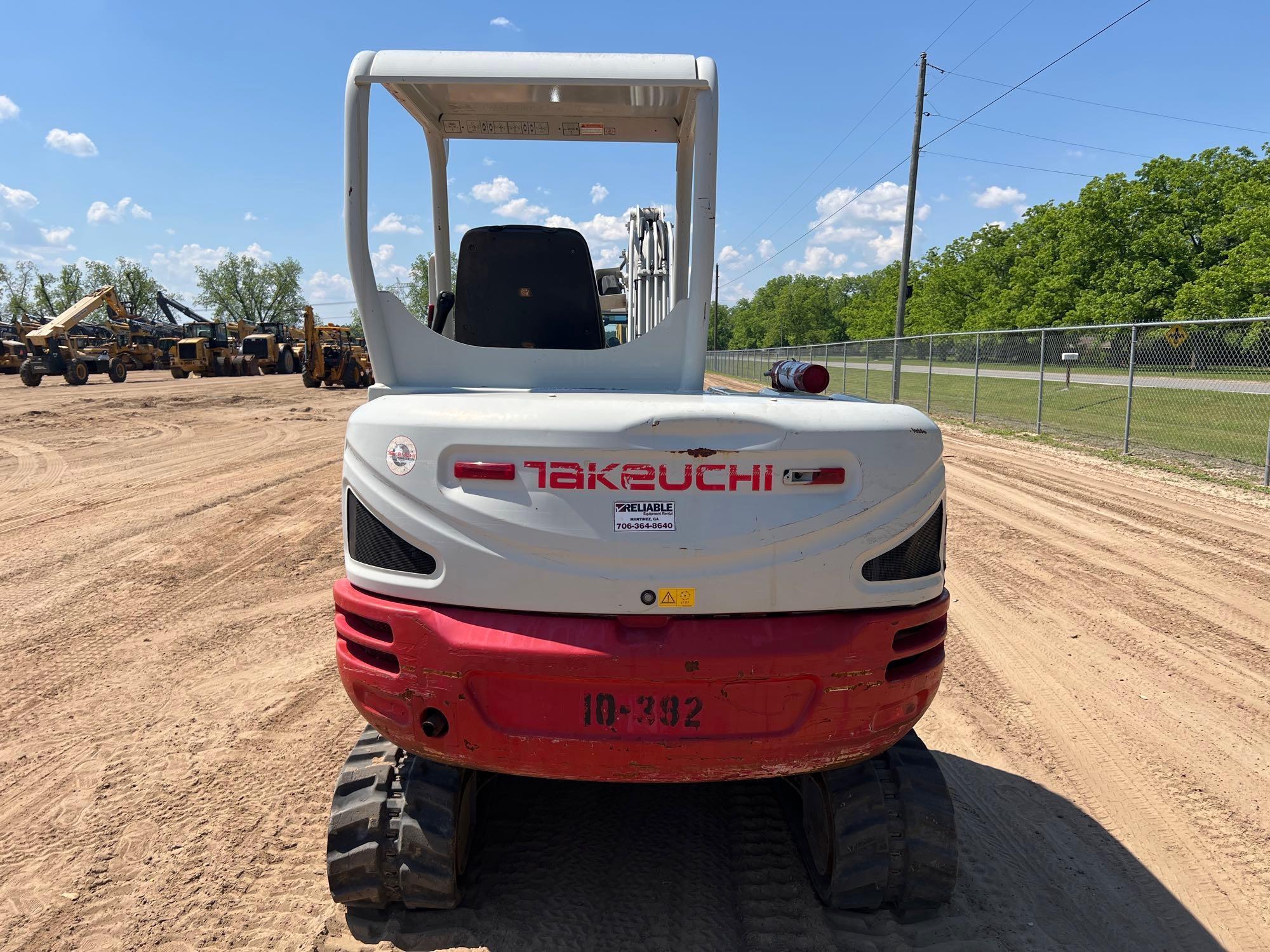 2017 TAKEUCHI TB240 EXCAVATOR