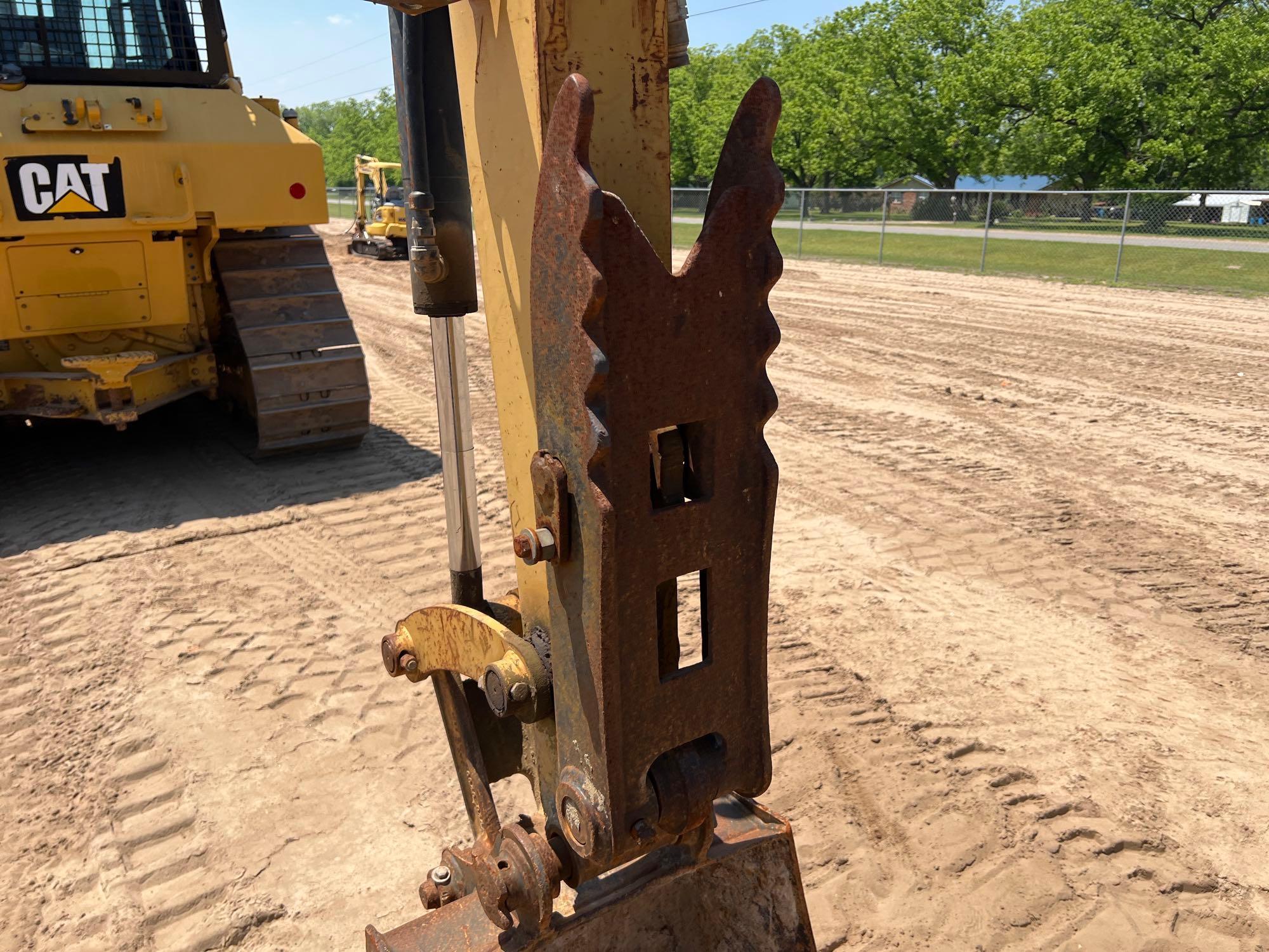 2005 CATERPILLAR 304CR EXCAVATOR