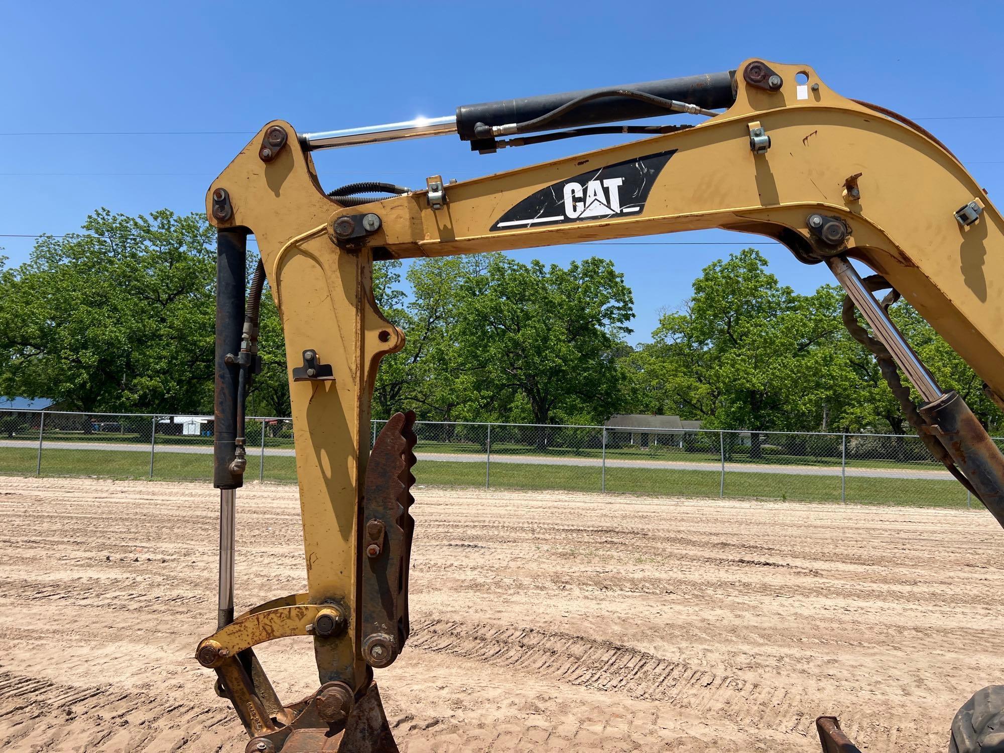 2005 CATERPILLAR 304CR EXCAVATOR