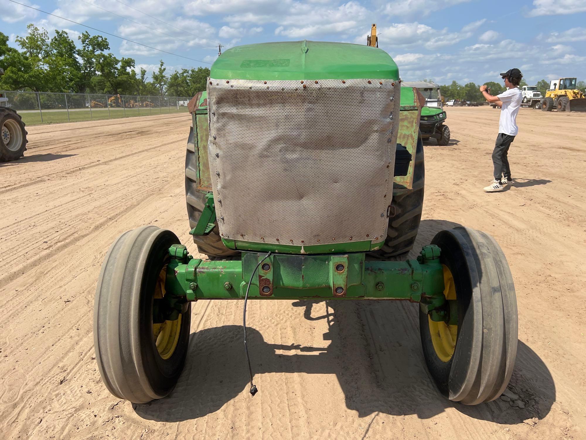 JOHN DEERE 5075E TRACTOR