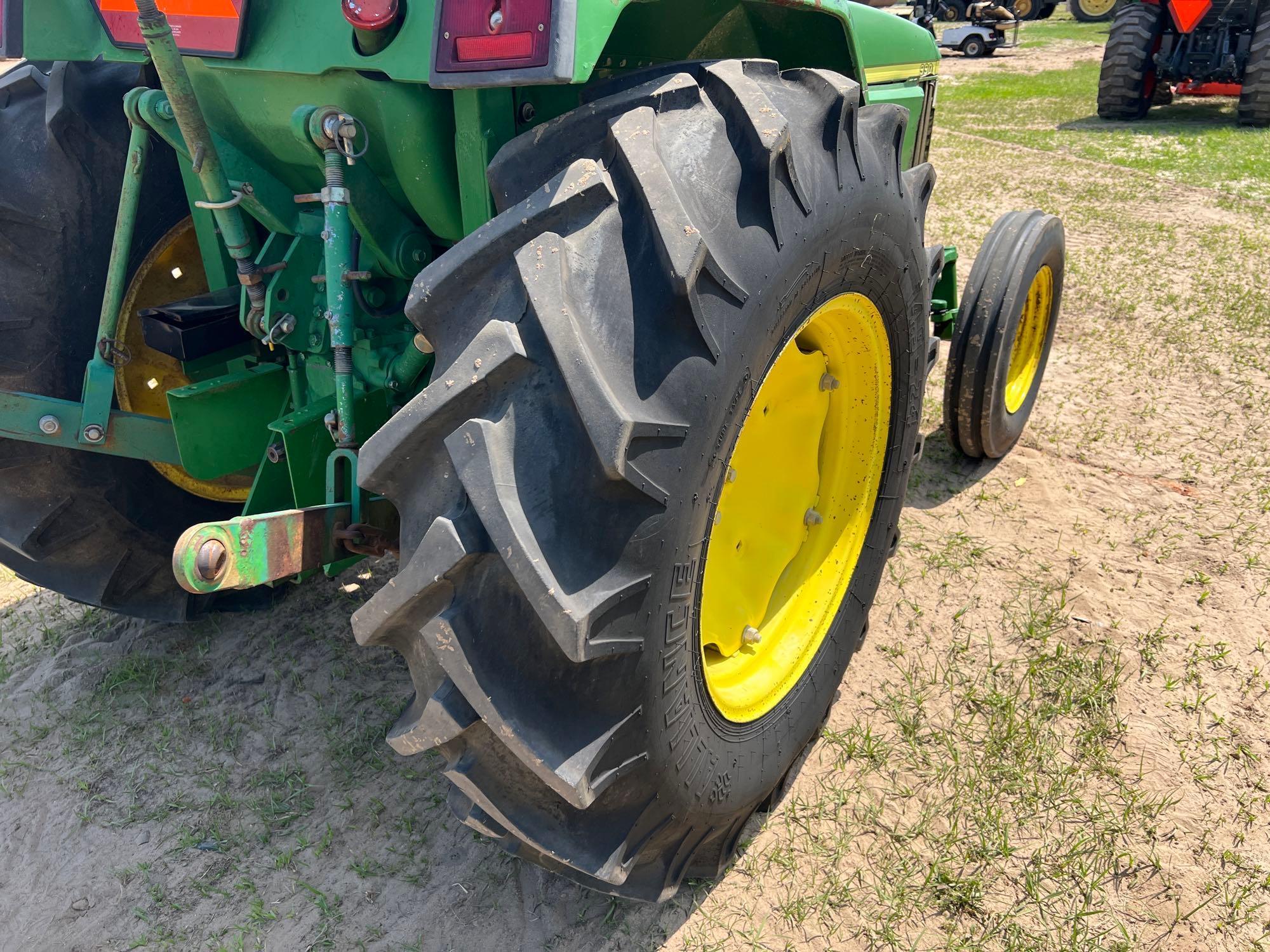 1996 JOHN DEERE 990 TRACTOR