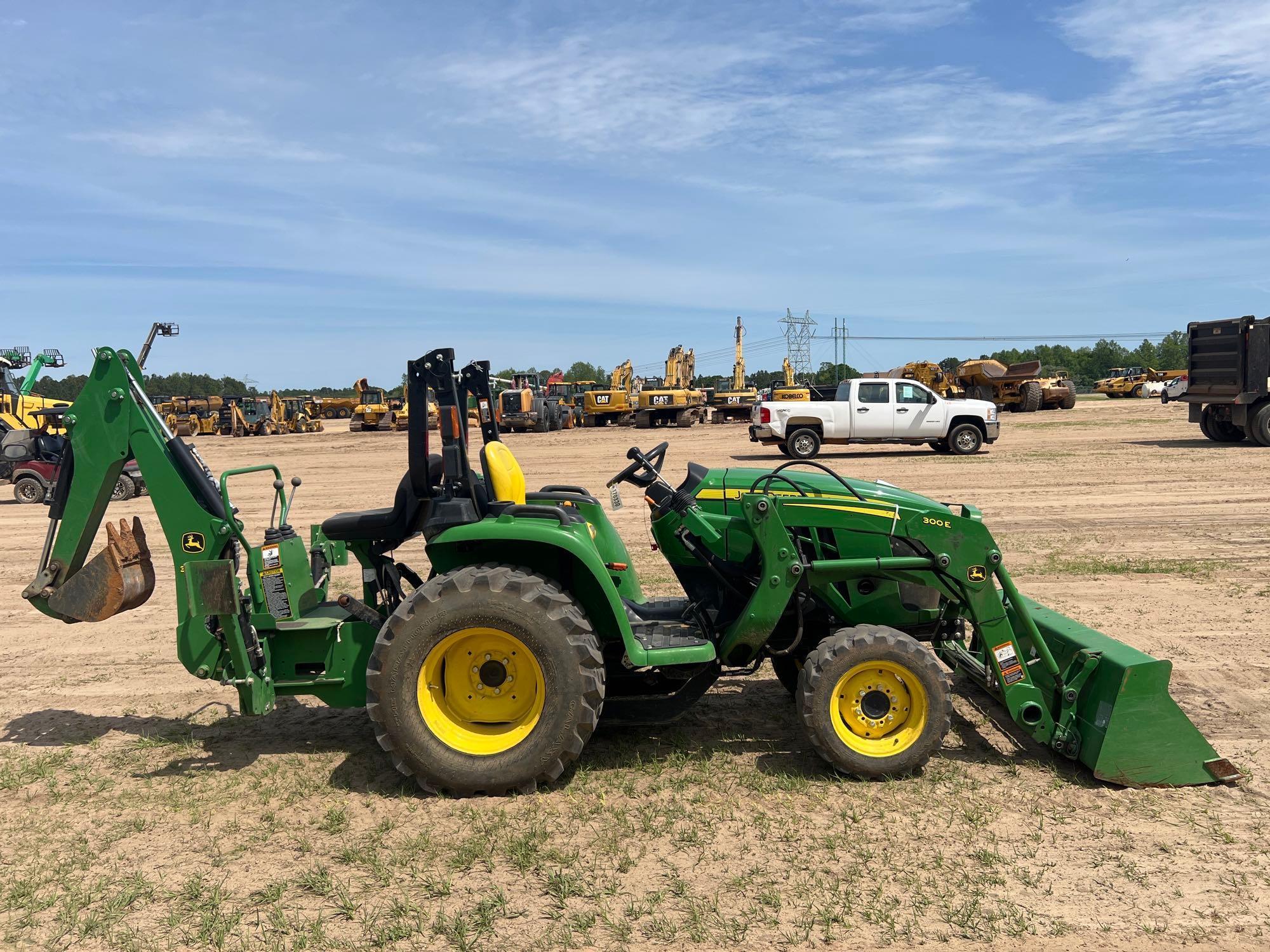 2018 JOHN DEERE 3025E TRACTOR