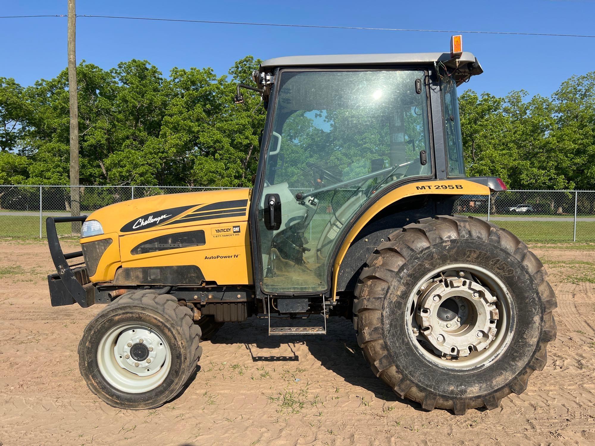 2006 CHALLENGER MT295B TRACTOR