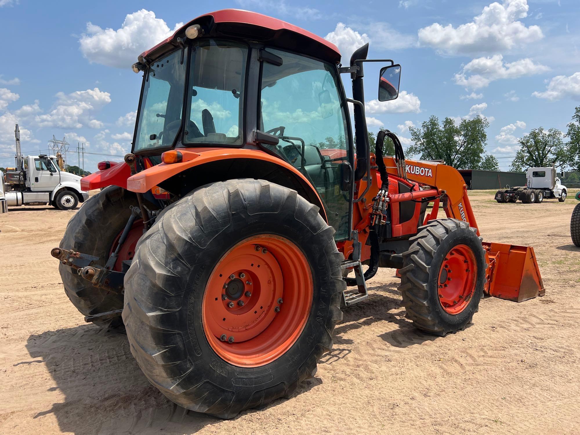 KUBOTA M5-111 TRACTOR