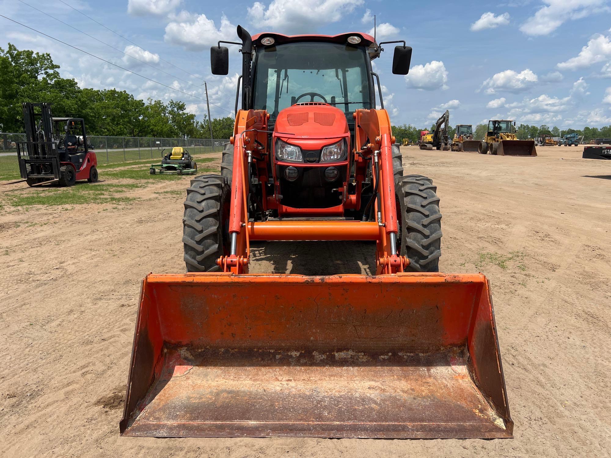 KUBOTA M5-111 TRACTOR